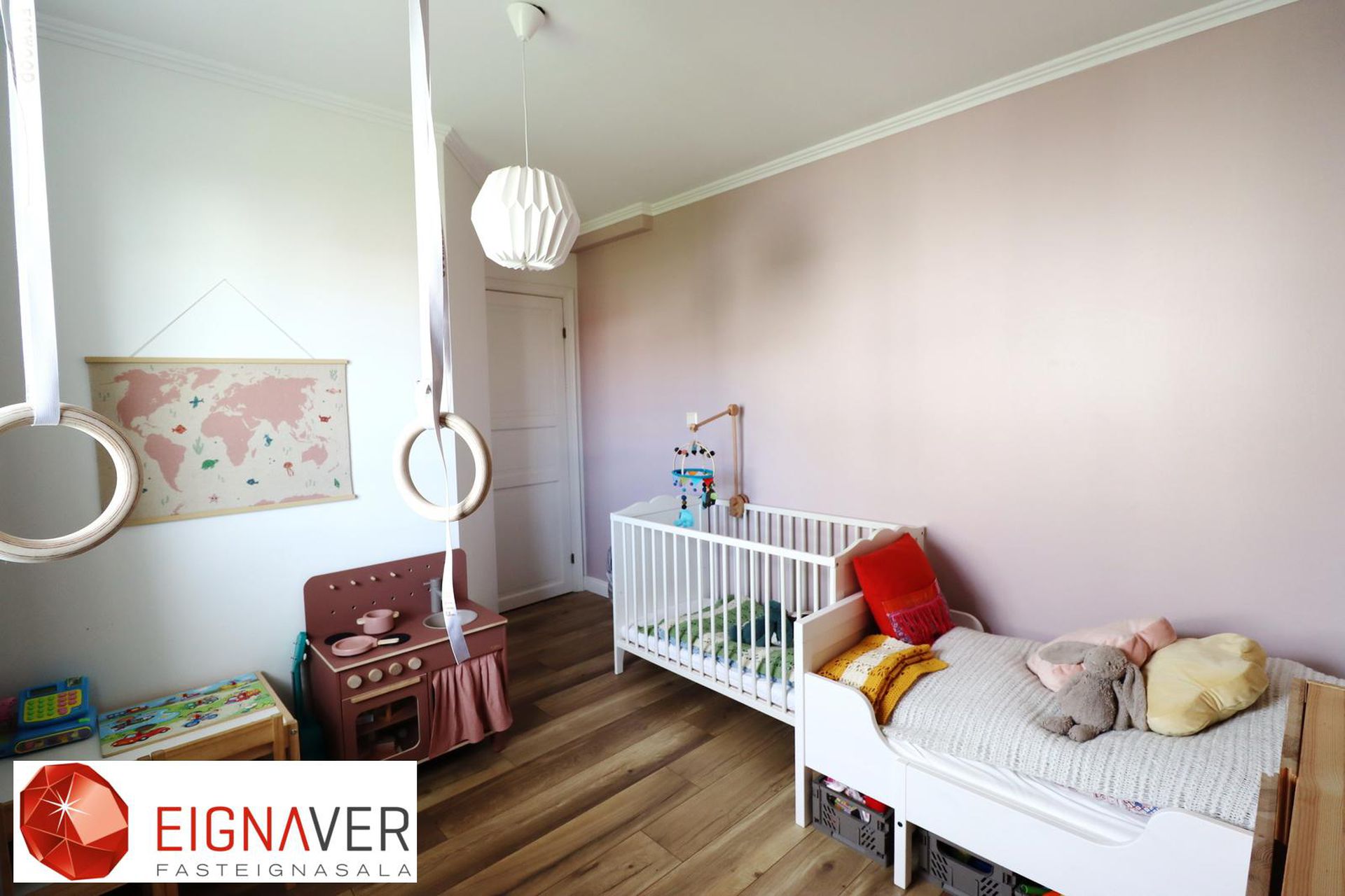 Hrafnagilsstræti 28, 600 Akureyri