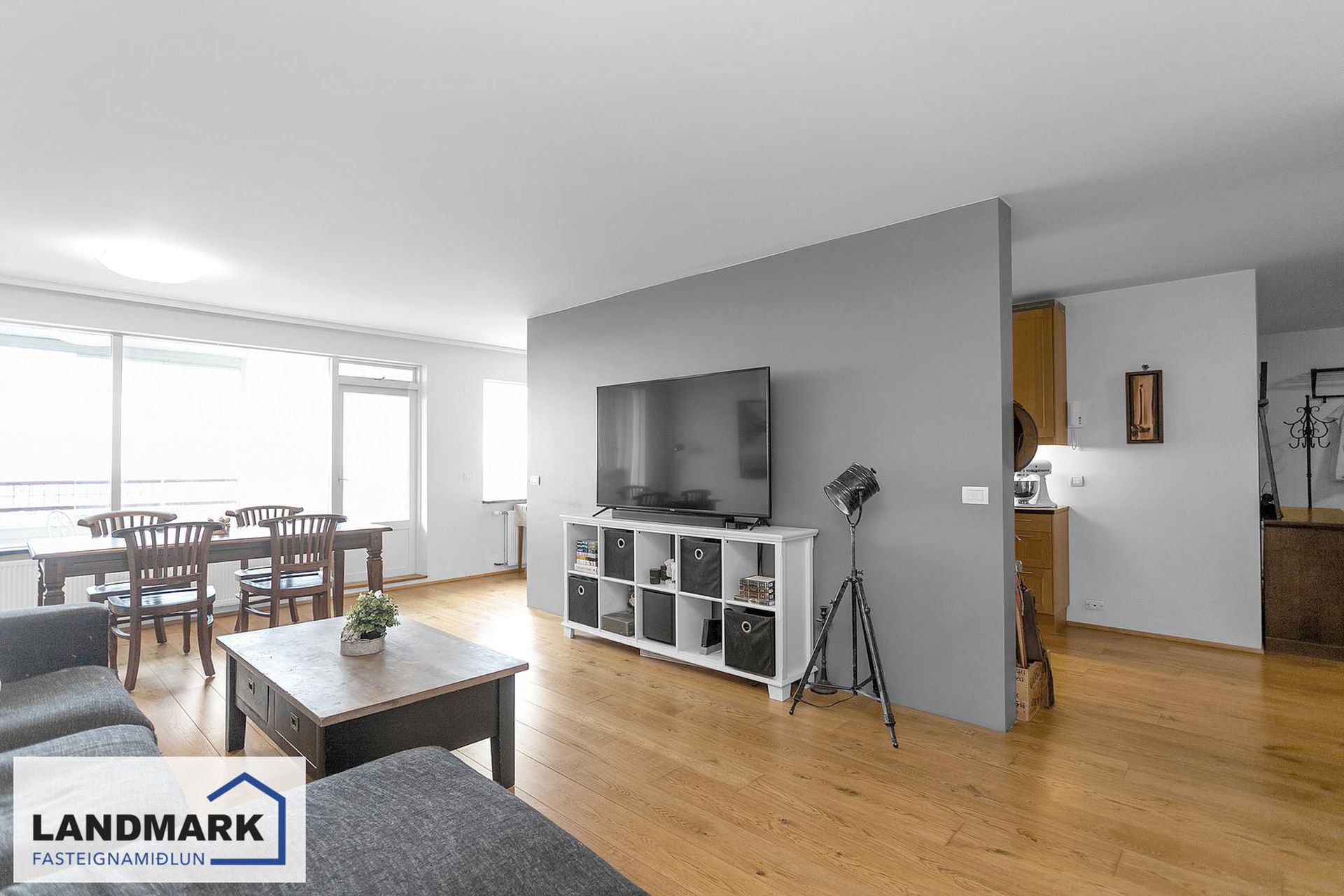Dúfnahólar 4, 111 Reykjavík