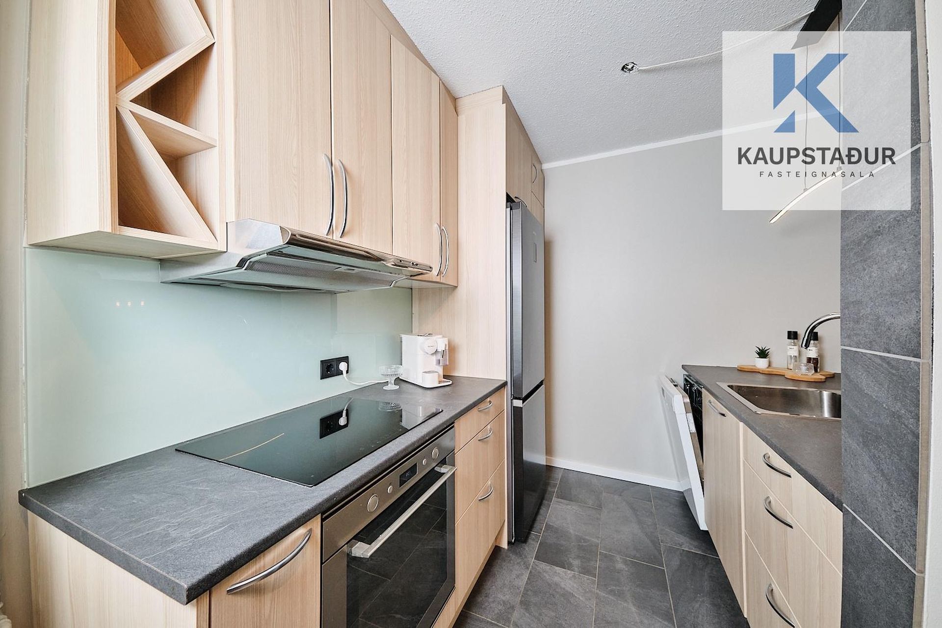 Vallarás 5 - 0206, 110 Reykjavík