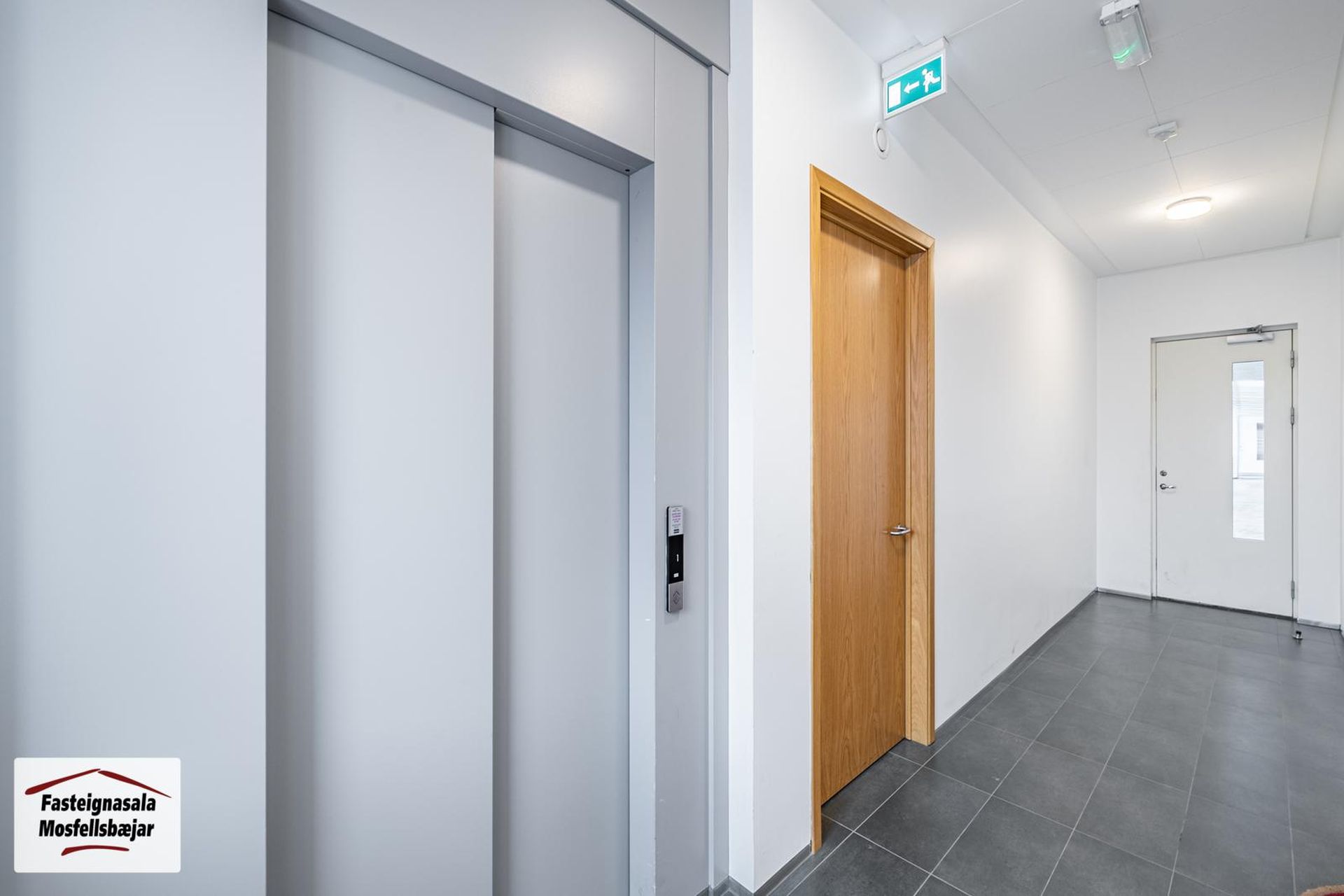 Vefarastræti 11, 270 Mosfellsbær