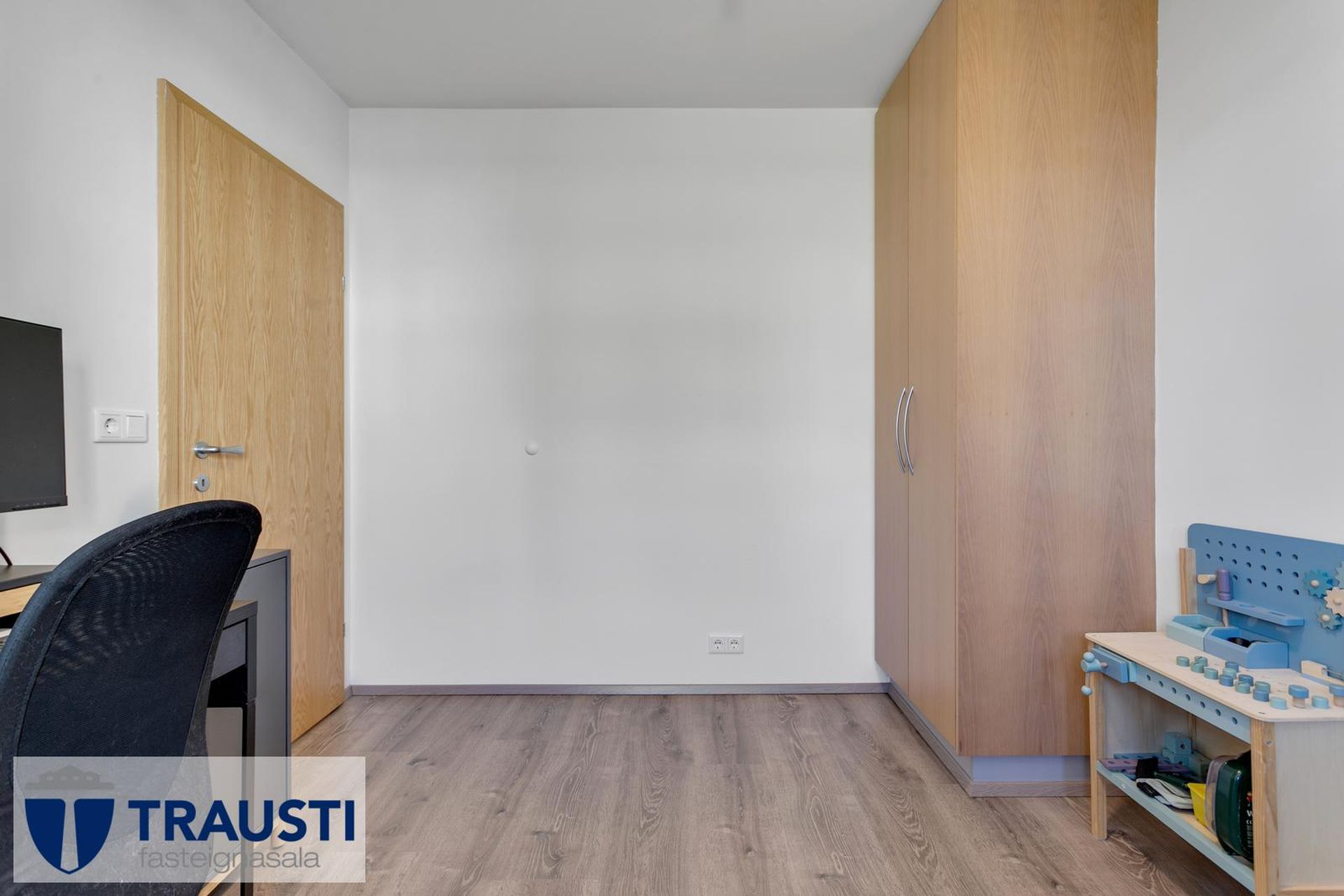 Eskivellir 7, 221 Hafnarfjörður