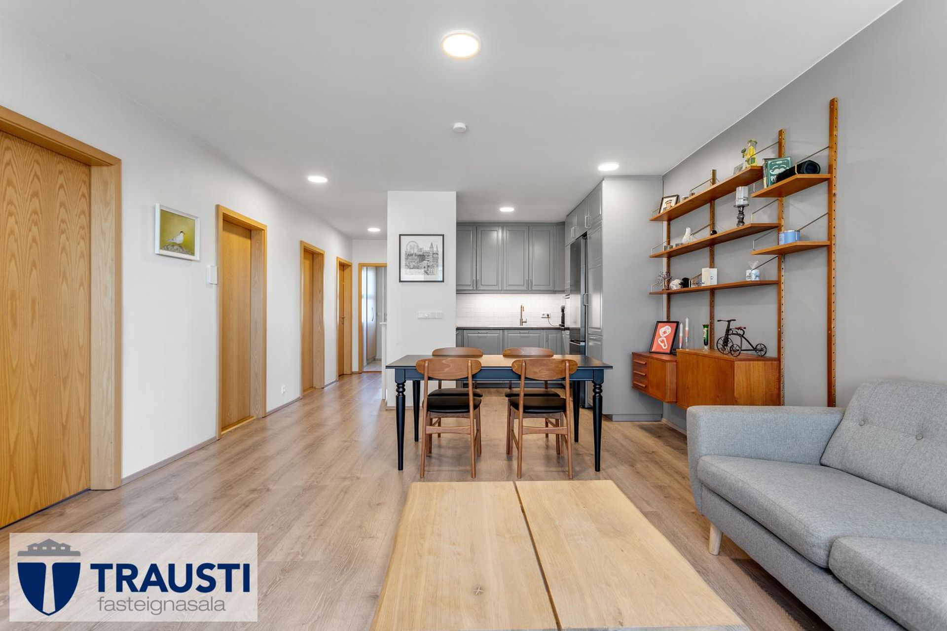 Eskivellir 7, 221 Hafnarfjörður