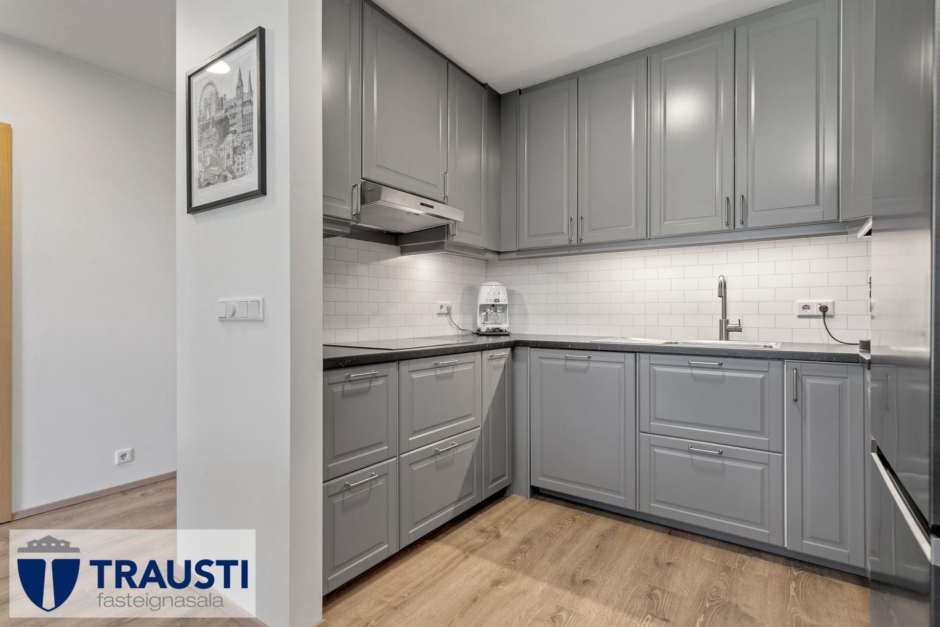 Eskivellir 7, 221 Hafnarfjörður