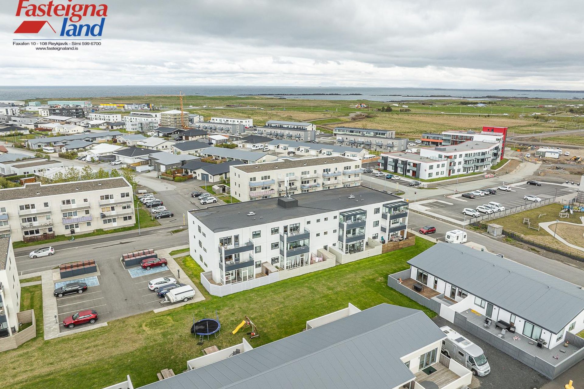 Asparskógar 27, 300 Akranes