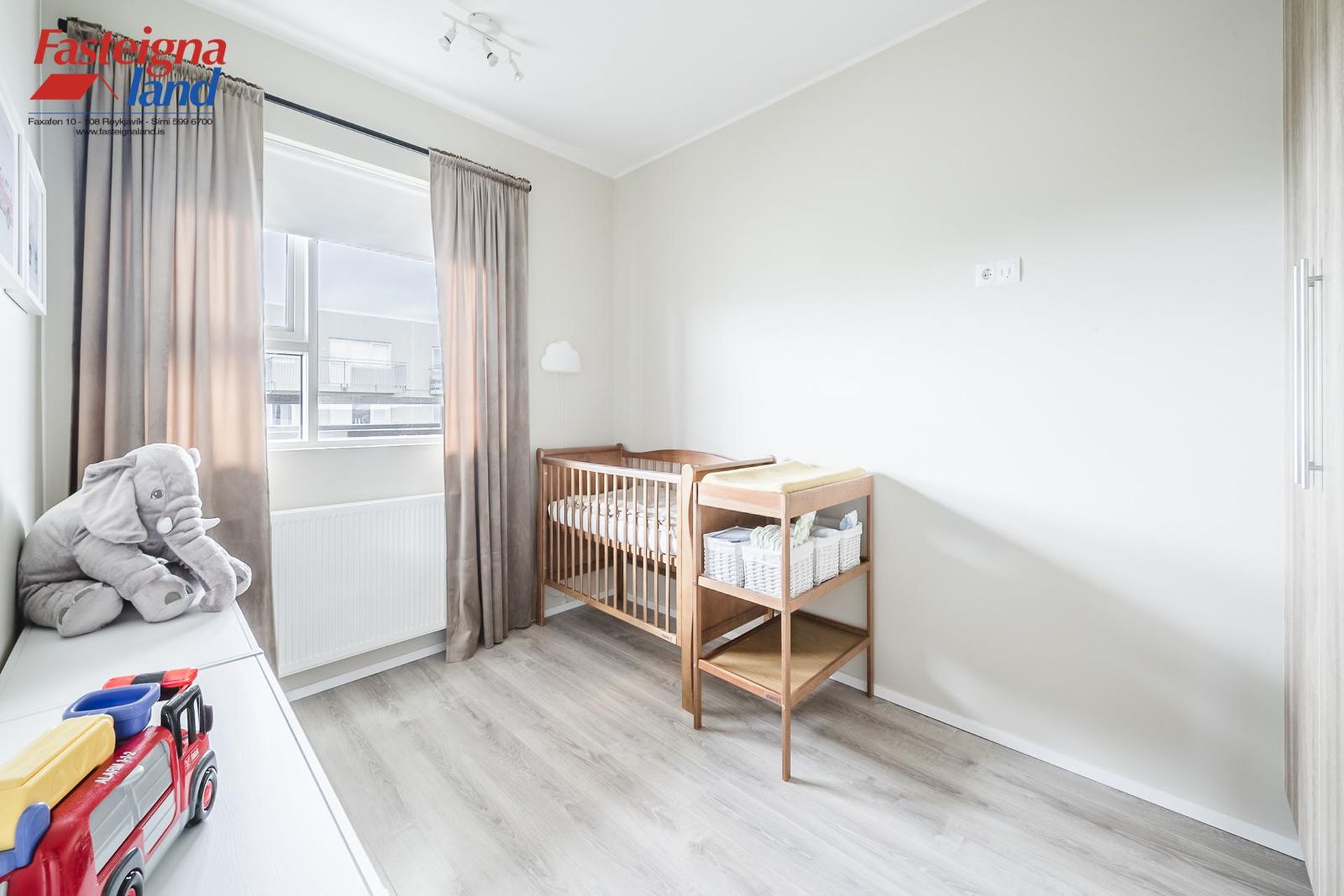 Asparskógar 27, 300 Akranes