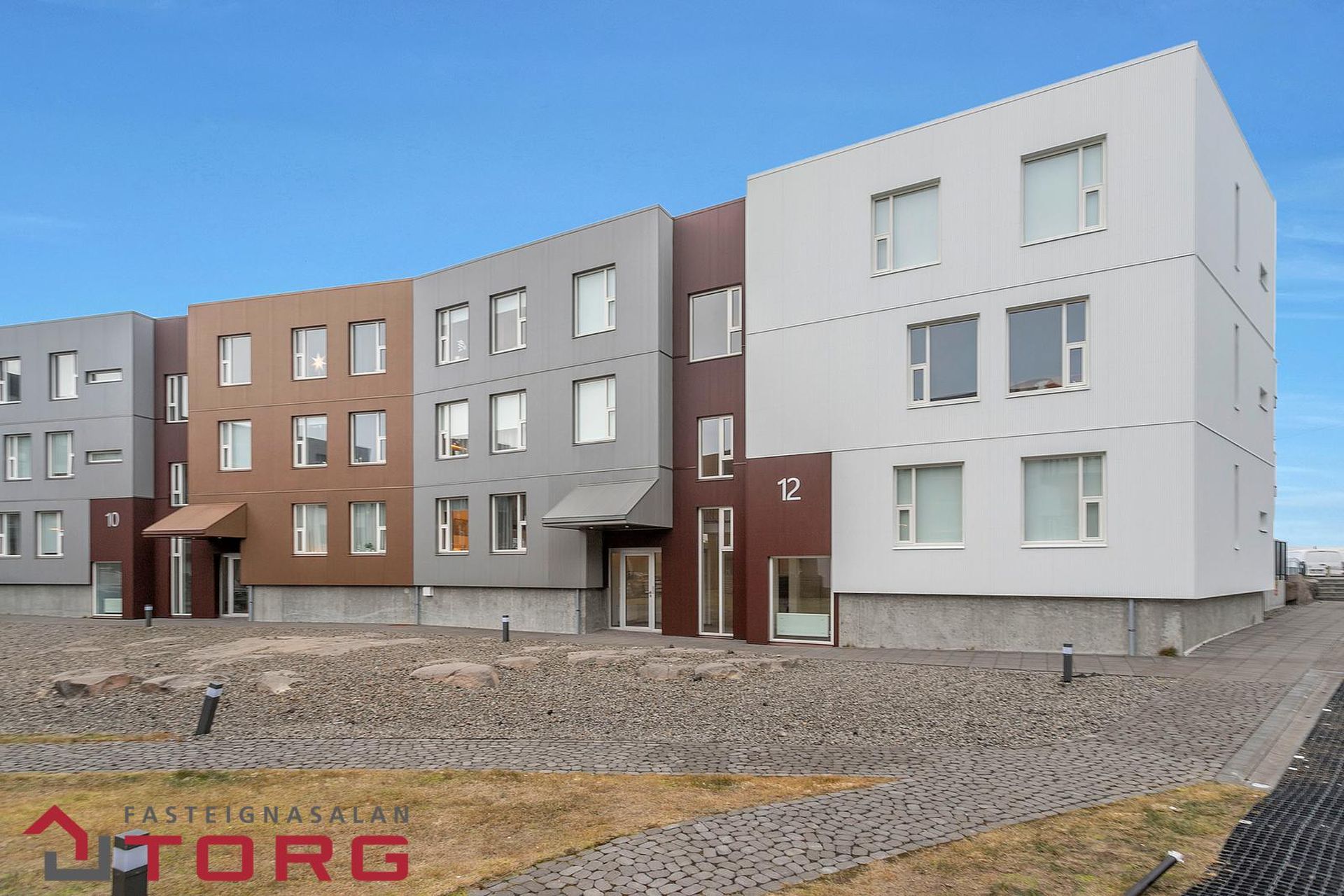 Vinastræti 12, 210 Garðabær