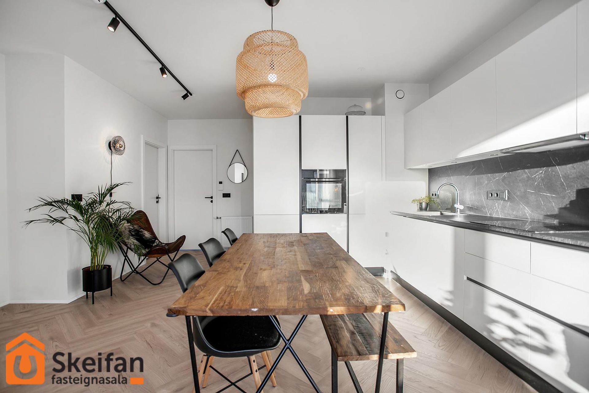 Smyrilshlíð 3, 102 Reykjavík