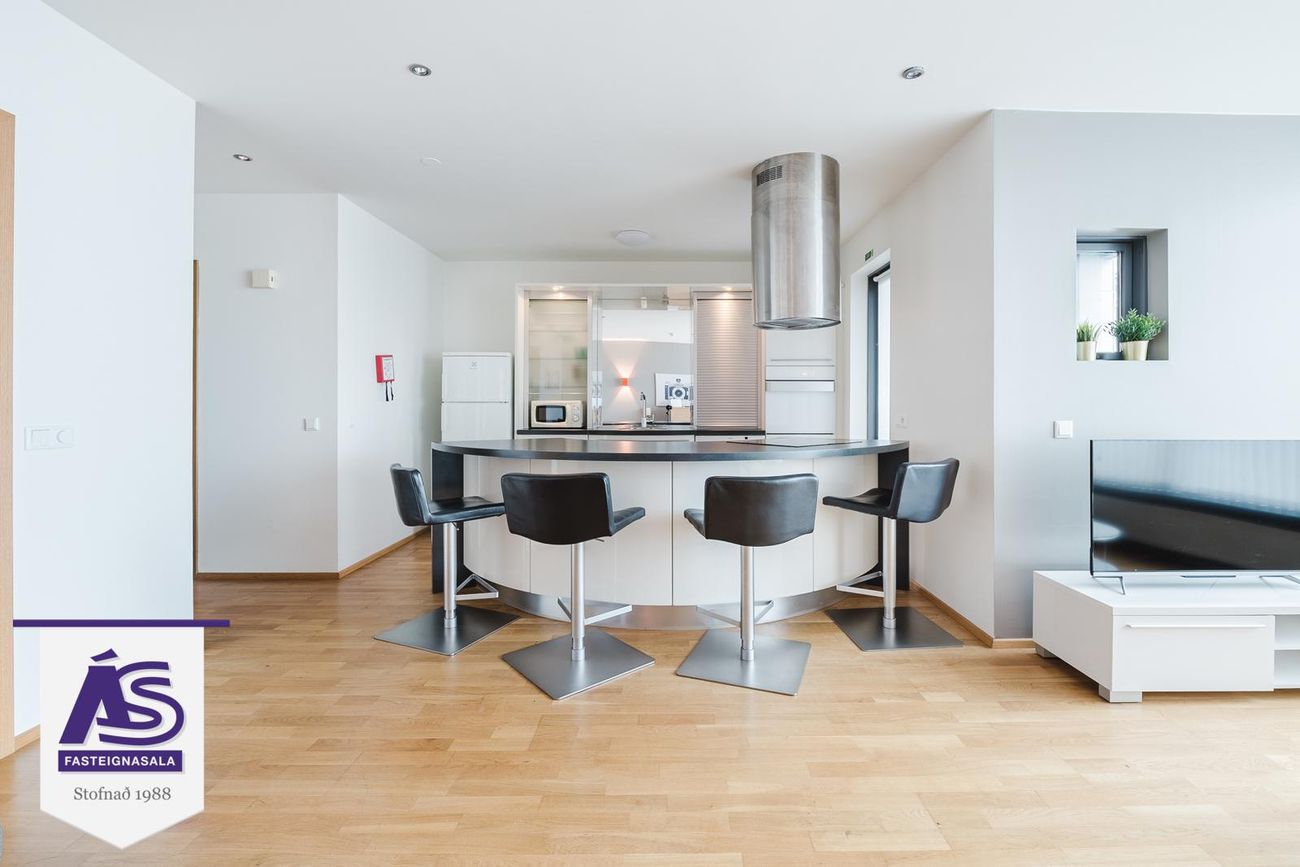 Ægisgata 5 - 0102, 101 Reykjavík