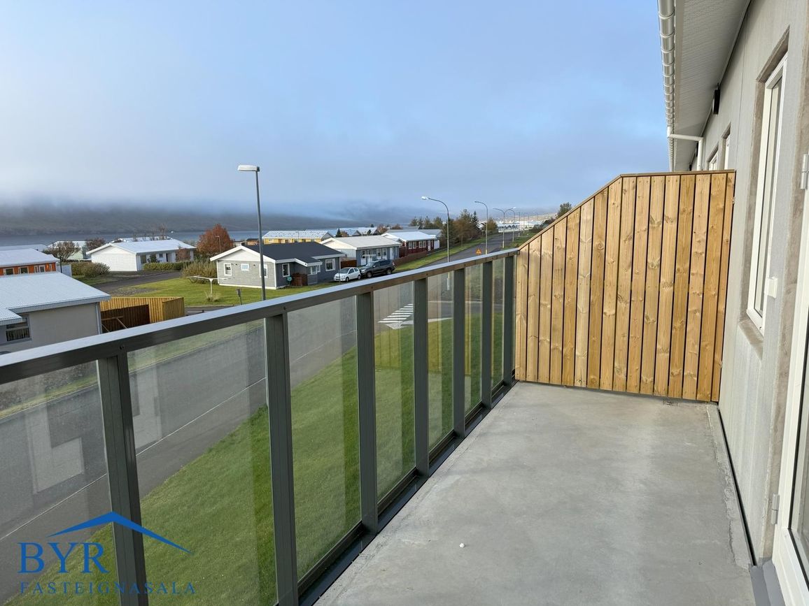 Sólbakki 2F, 740 Fjarða