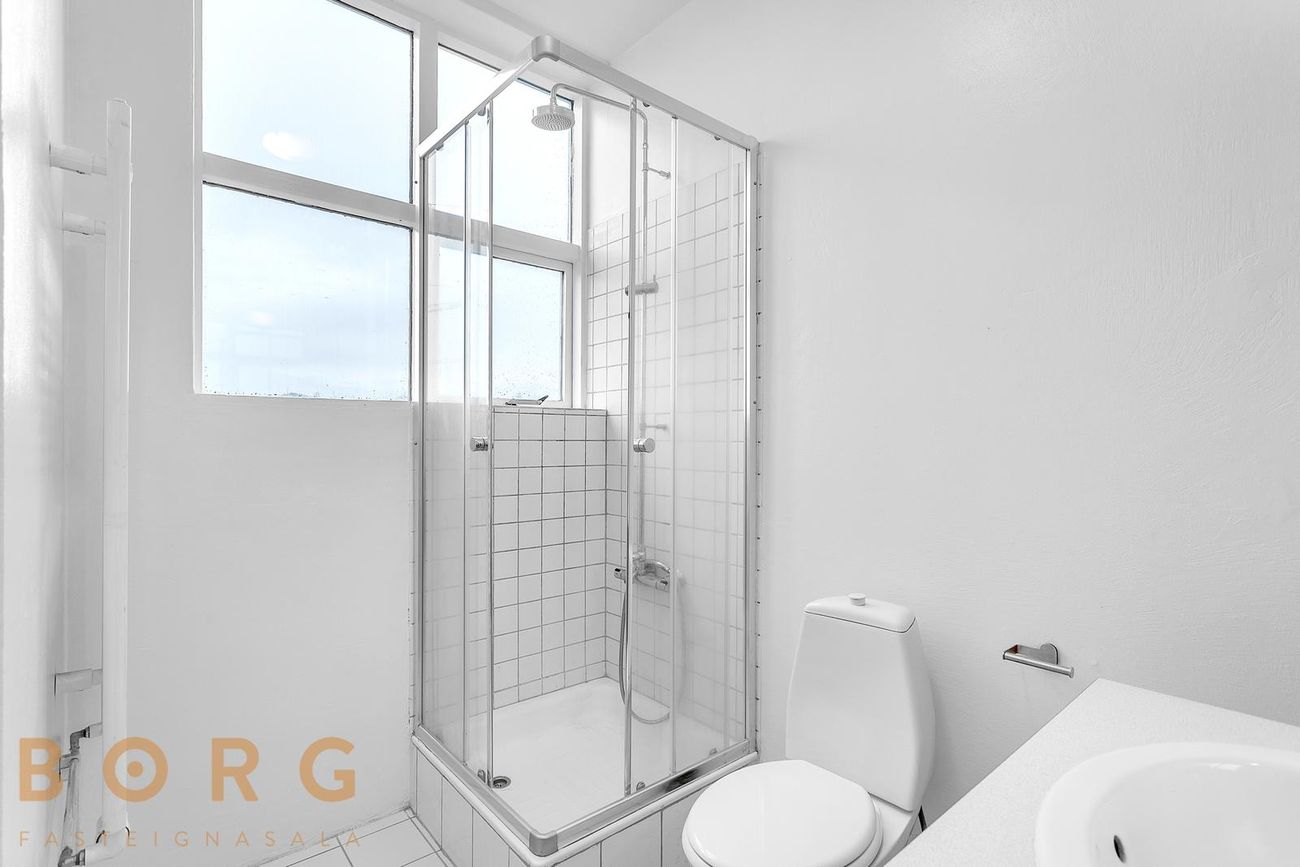 Hringbraut 119, 101 Reykjavík