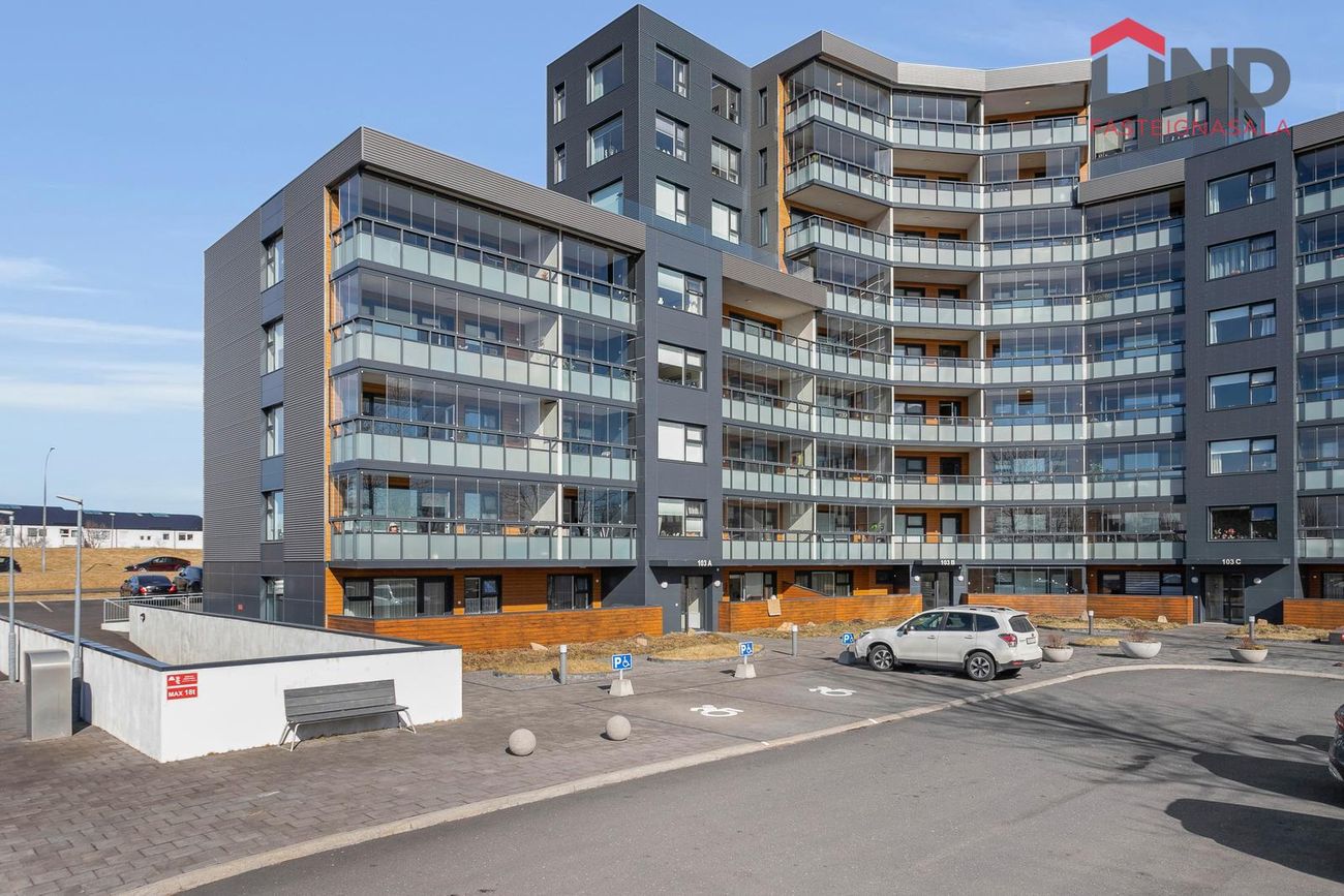 Hraunbær 103A, 110 Reykjavík