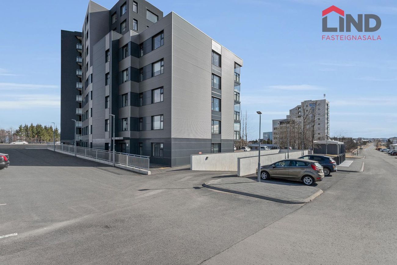 Hraunbær 103A, 110 Reykjavík