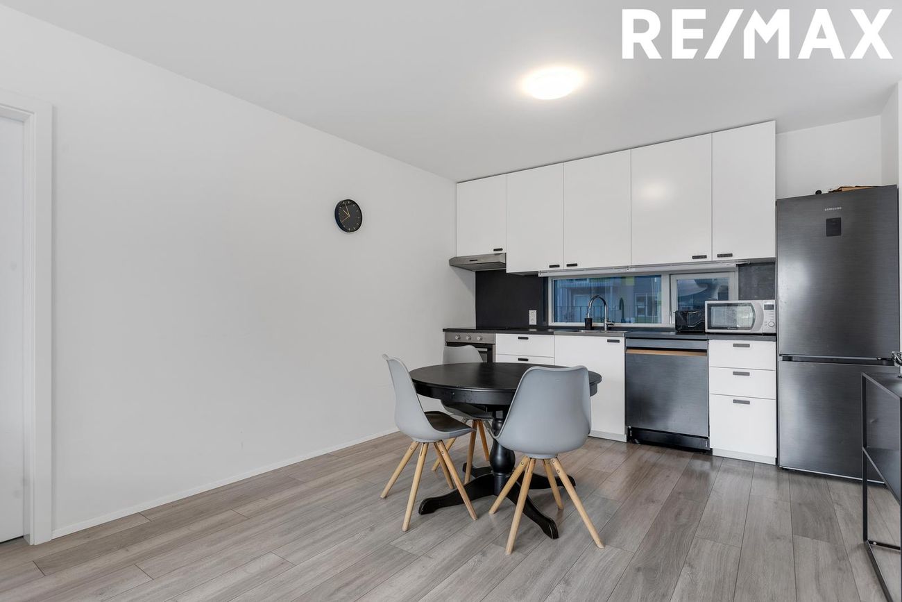 Jöfursbás 11B, 112 Reykjavík