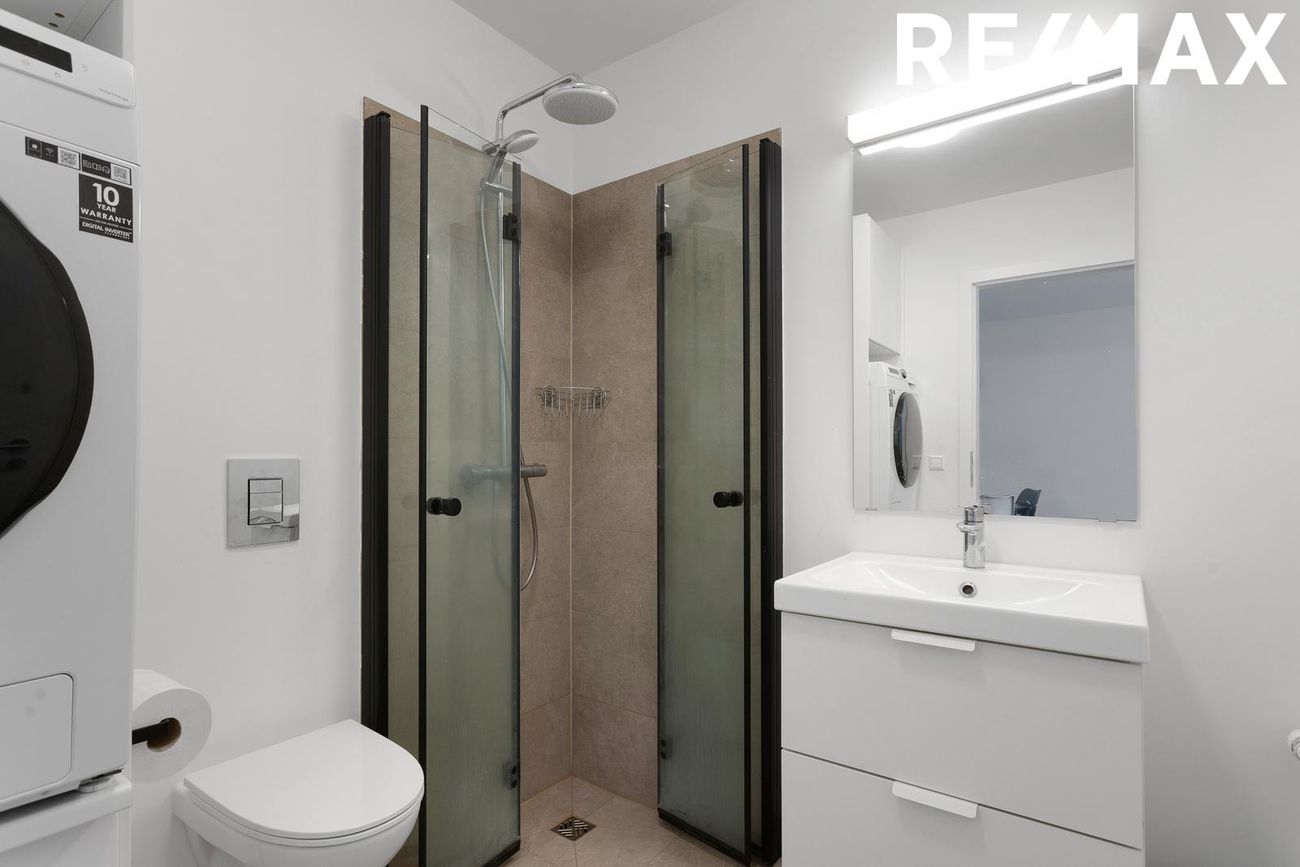 Jöfursbás 11B, 112 Reykjavík