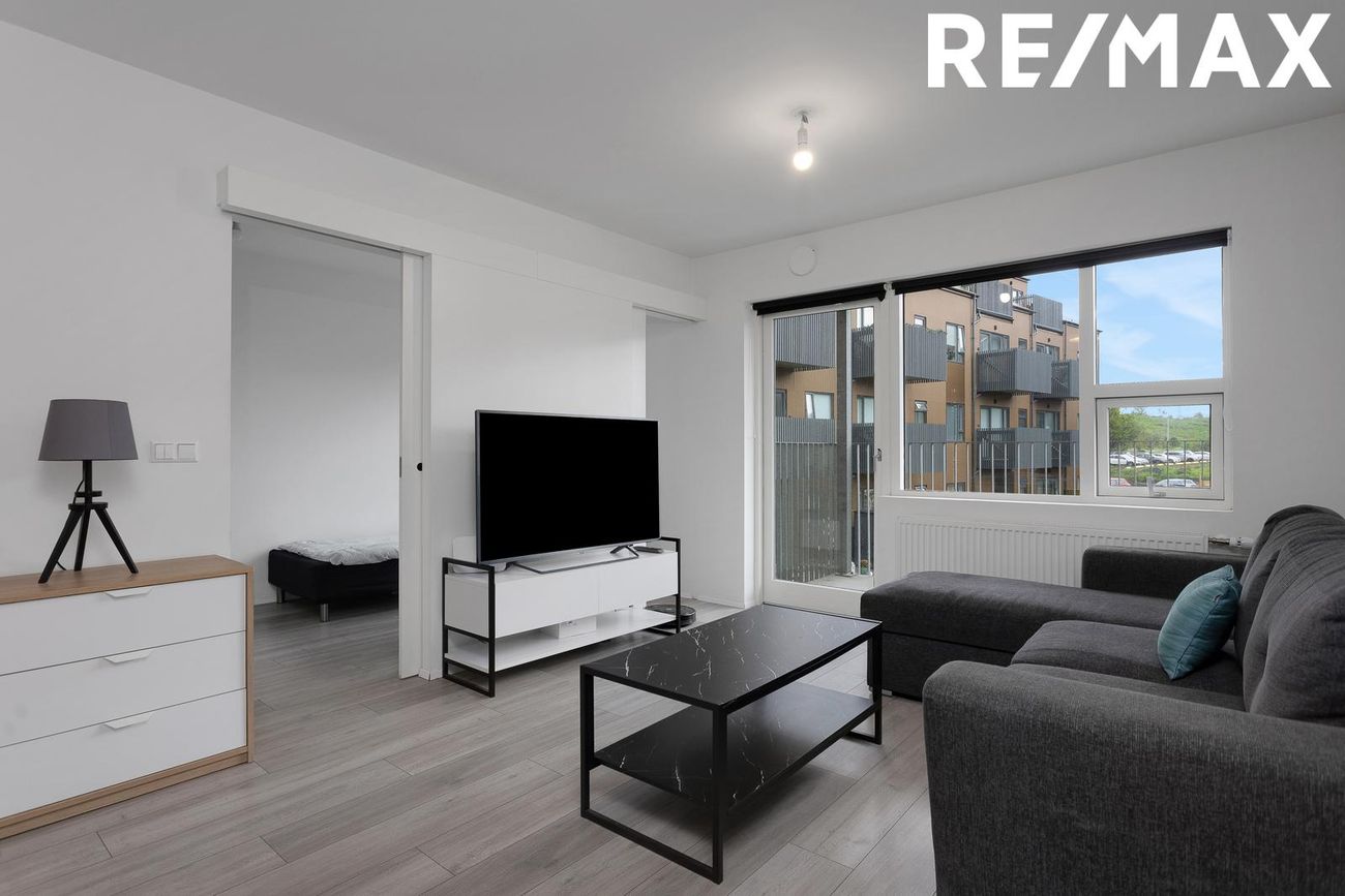 Jöfursbás 11B, 112 Reykjavík