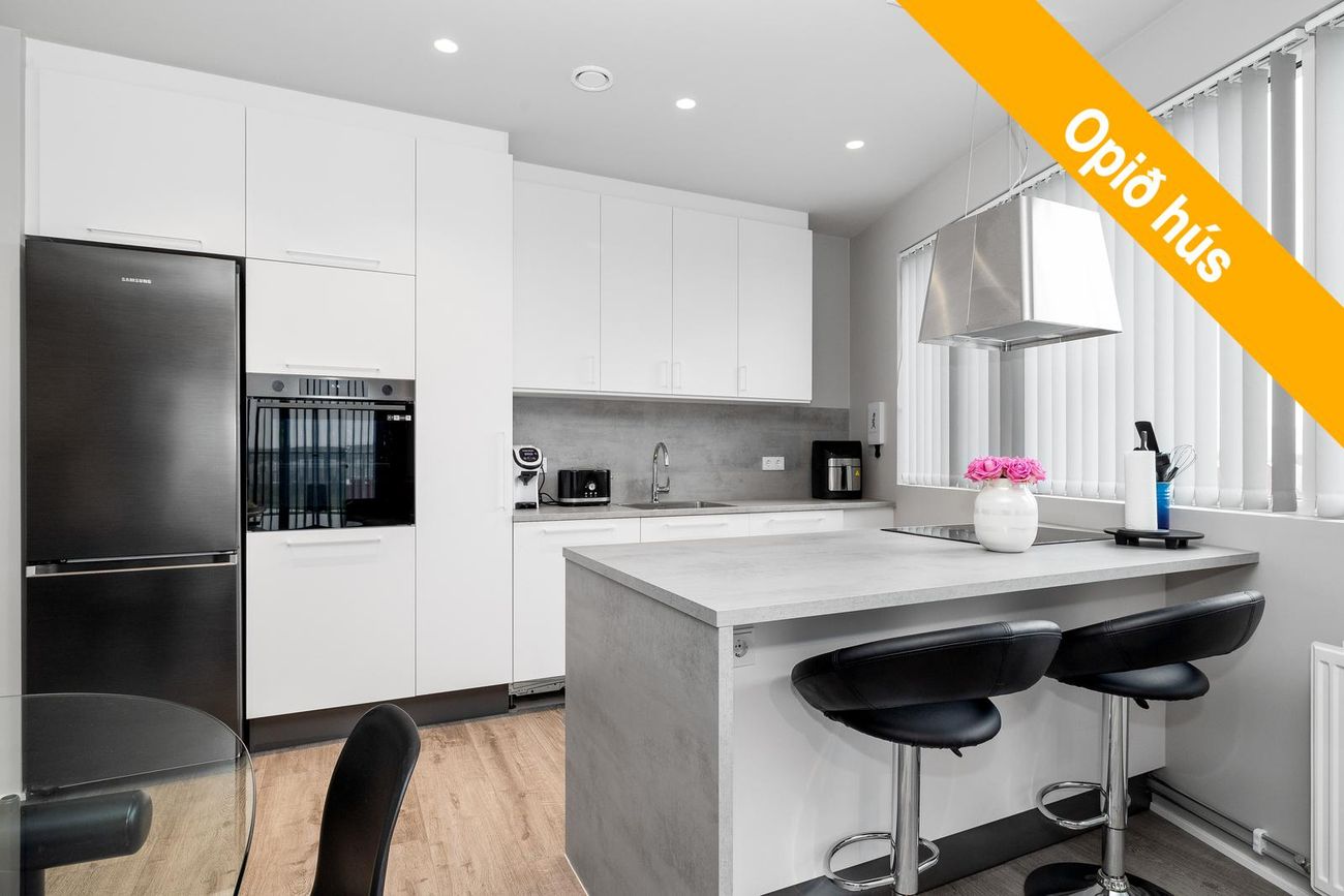 Rökkvatjörn 1, 113 Reykjavík