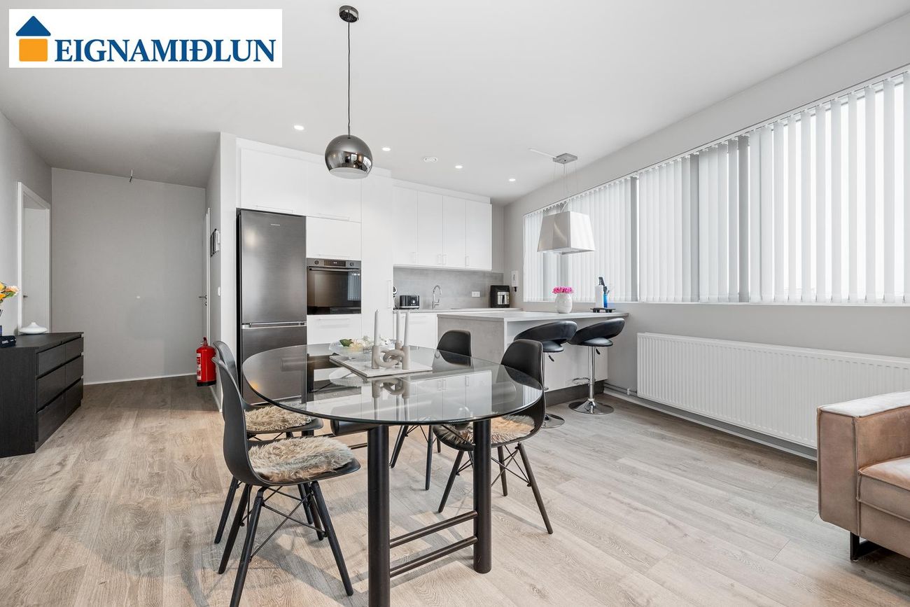 Rökkvatjörn 1, 113 Reykjavík