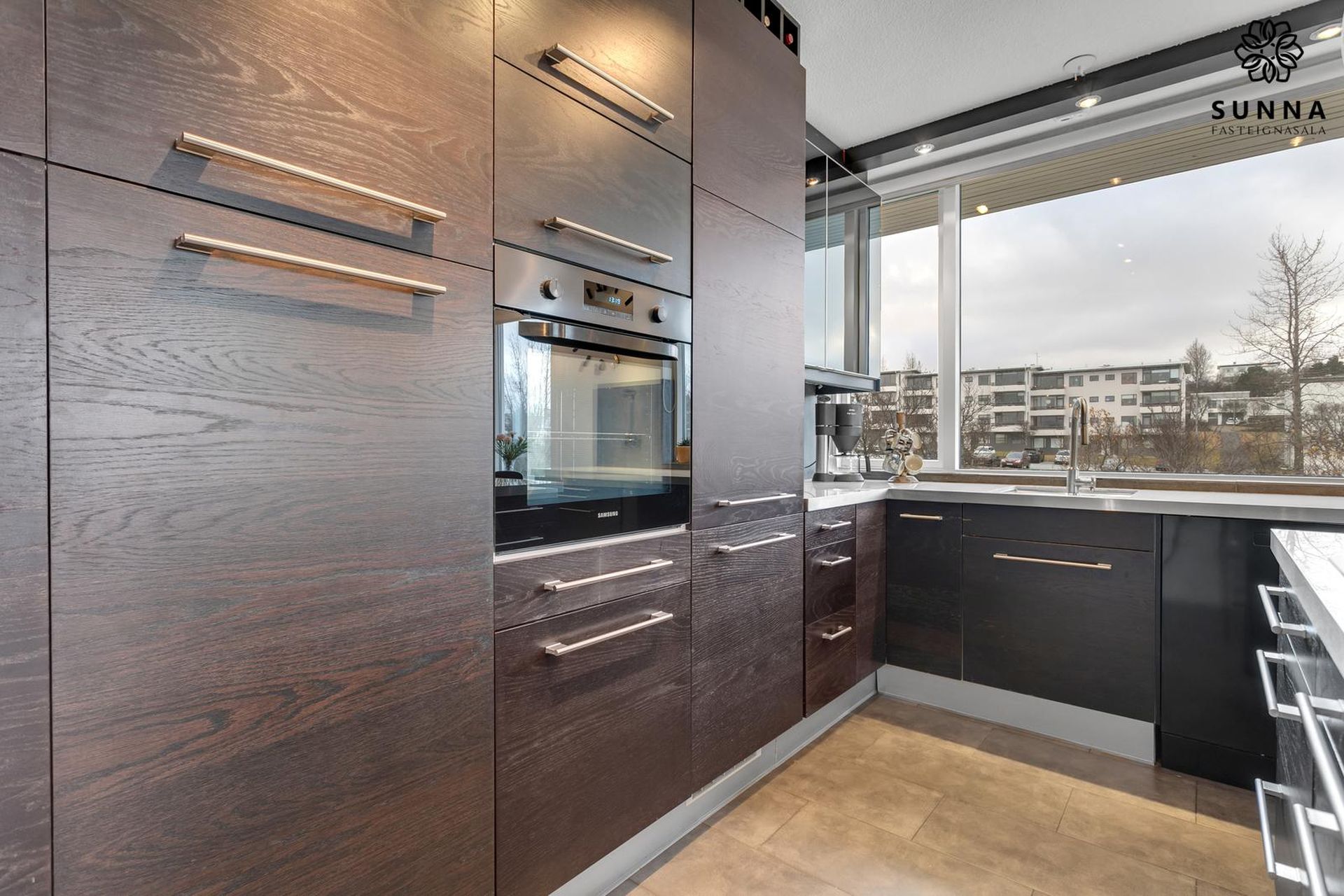 Ástún 10, 200 Kópavogur