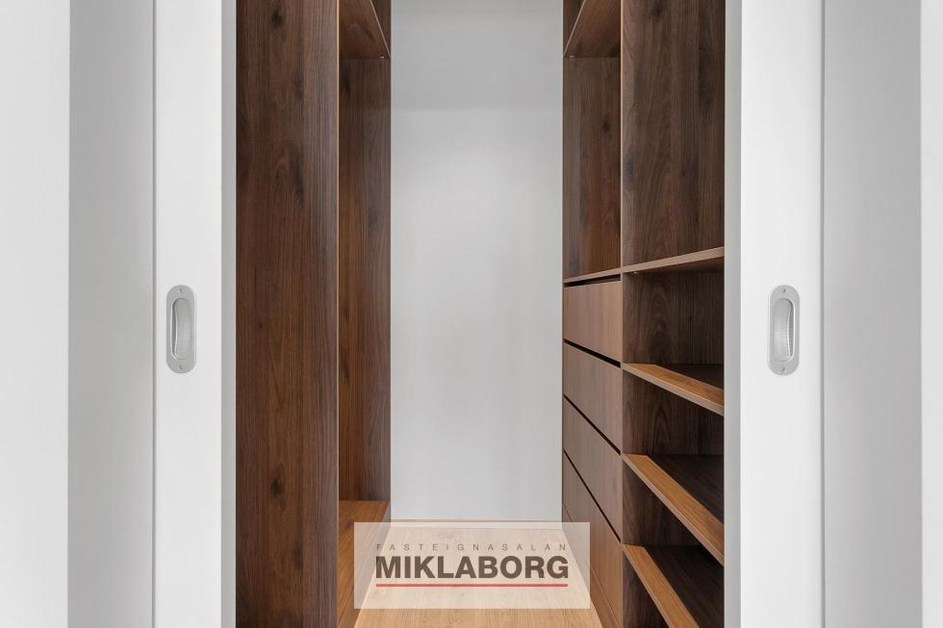 Skógarvegur 6, 103 Reykjavík