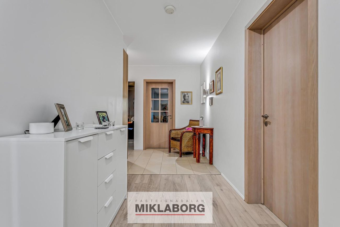 Miðbraut 24, 170 Seltjarnarnes