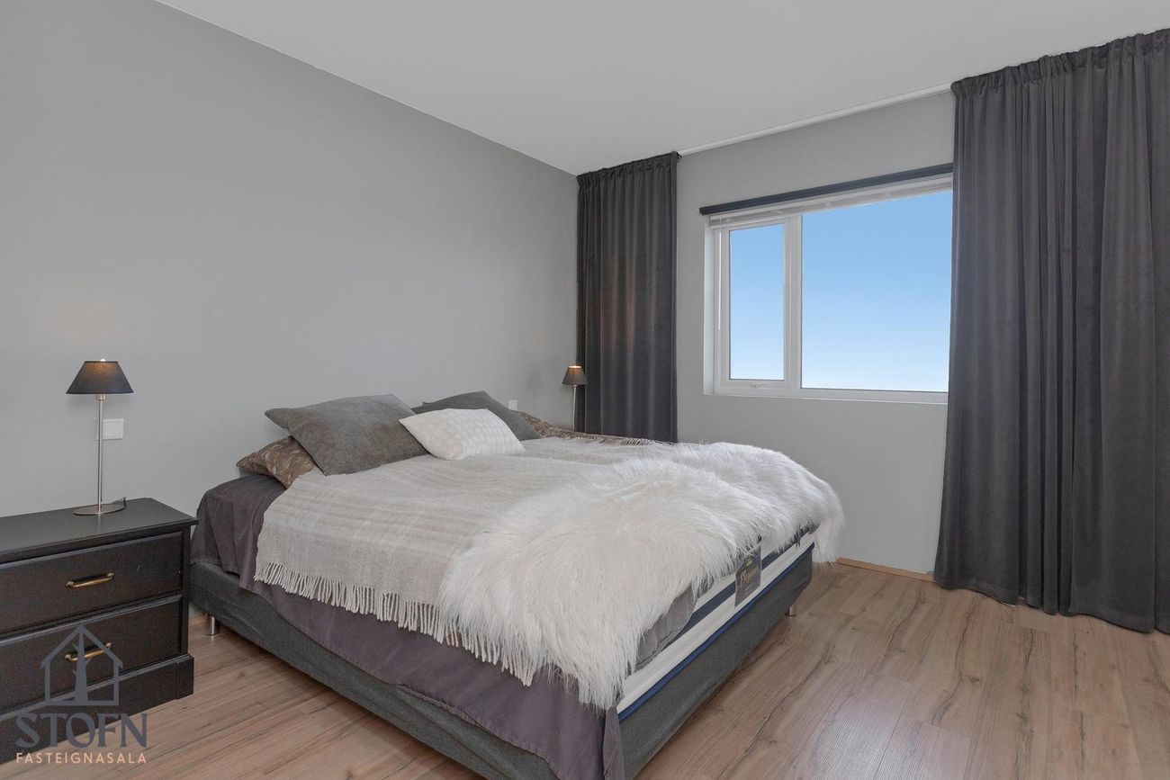 Flatahraun 1, 220 Hafnarfjörður