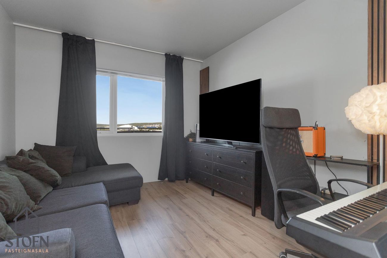 Flatahraun 1, 220 Hafnarfjörður