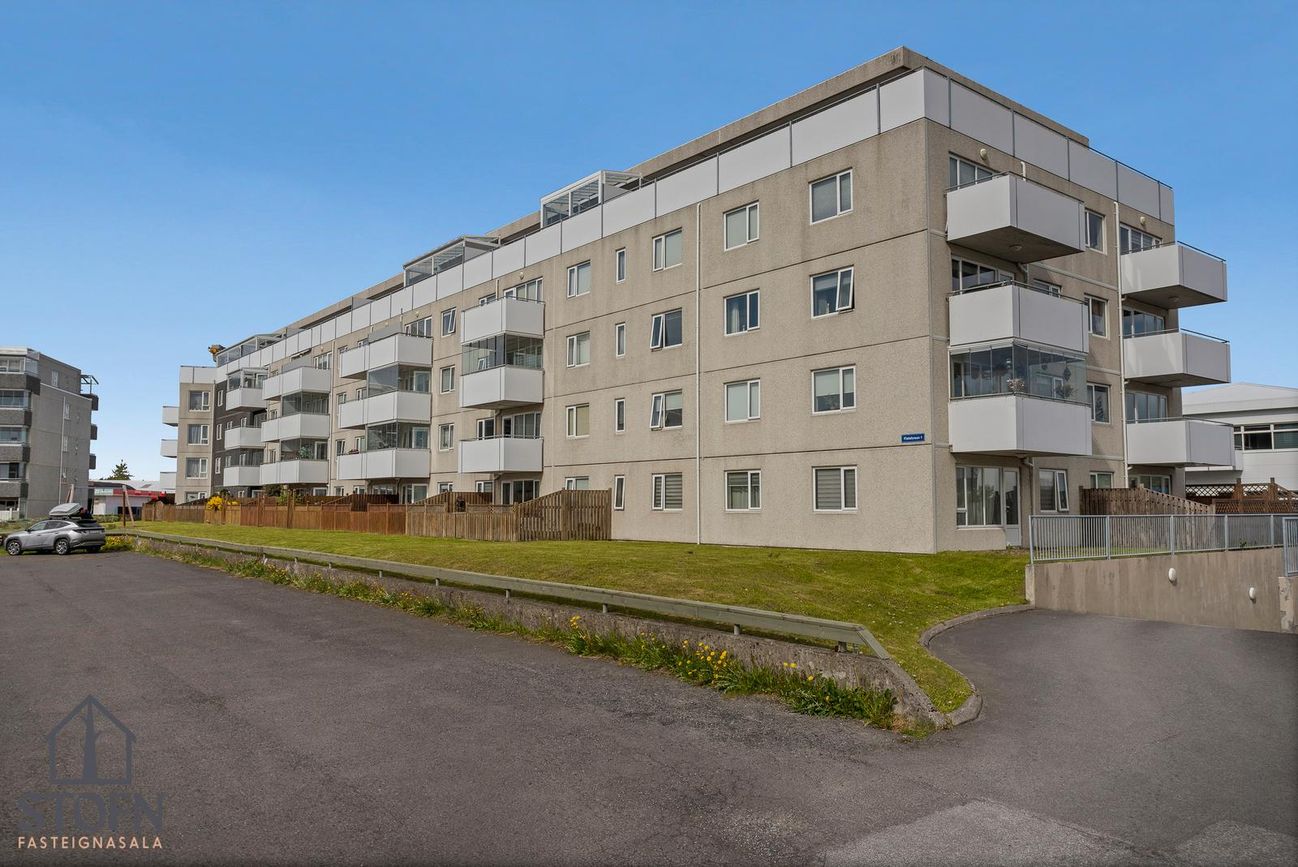 Flatahraun 1, 220 Hafnarfjörður