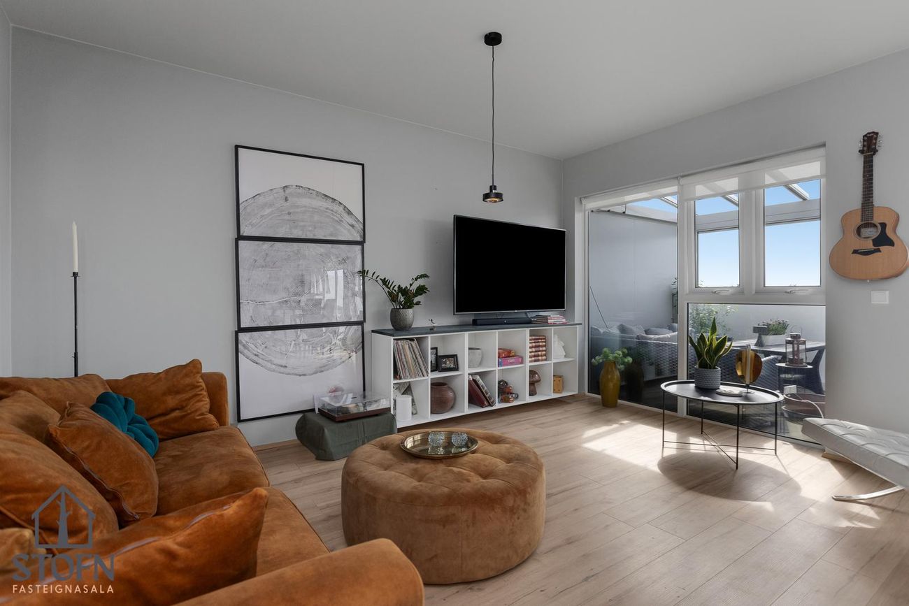 Flatahraun 1, 220 Hafnarfjörður