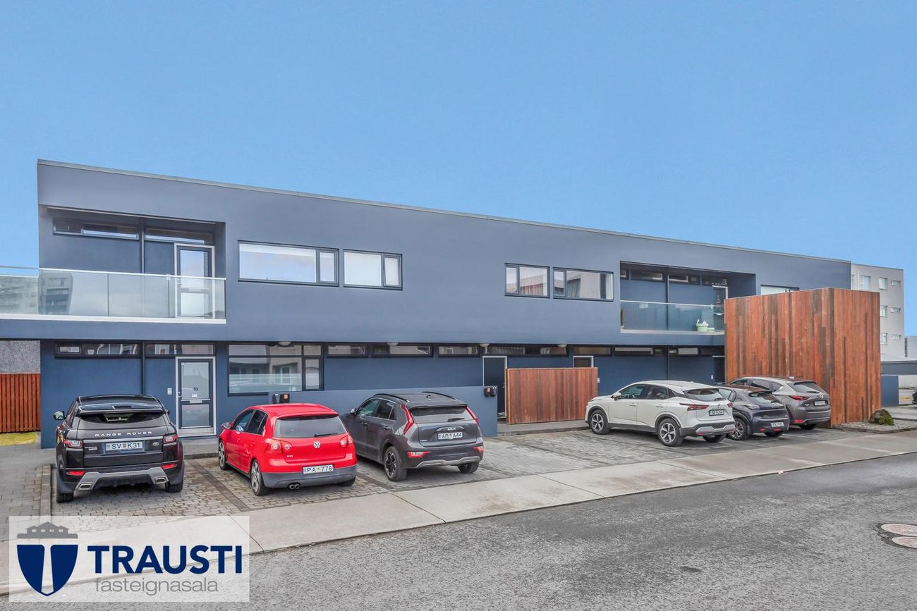 Drekavellir 40, 221 Hafnarfjörður