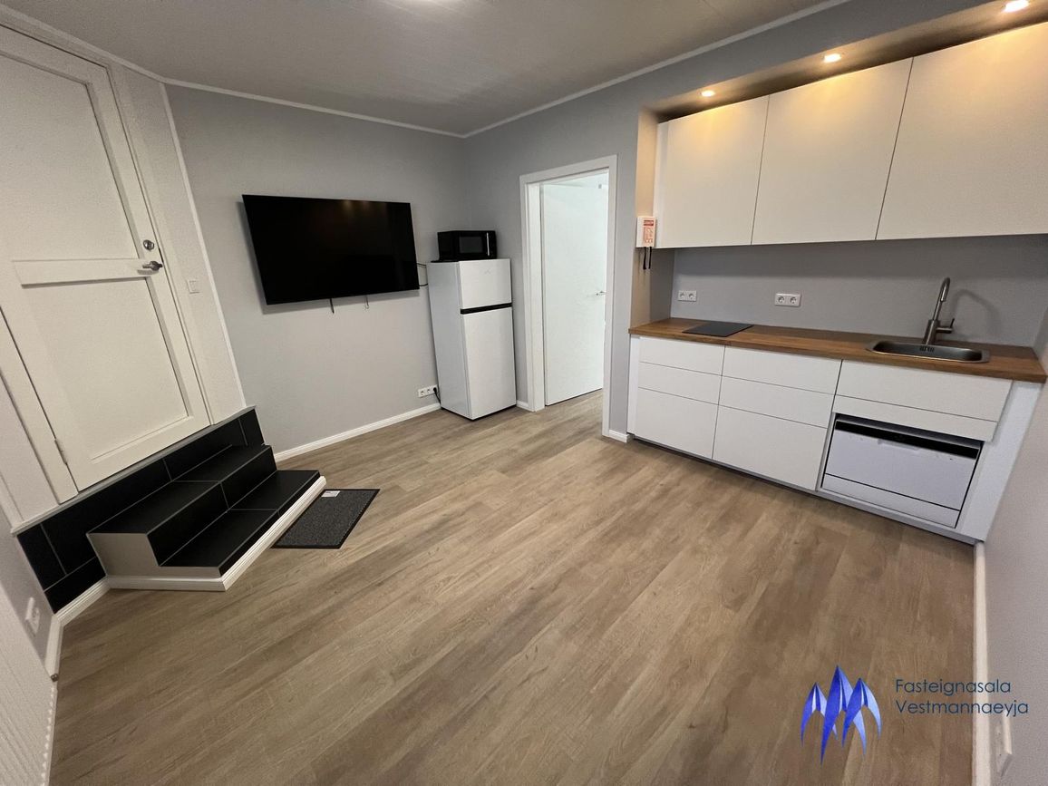 Vestmannabraut 33, 900 Vestmannaeyjabær