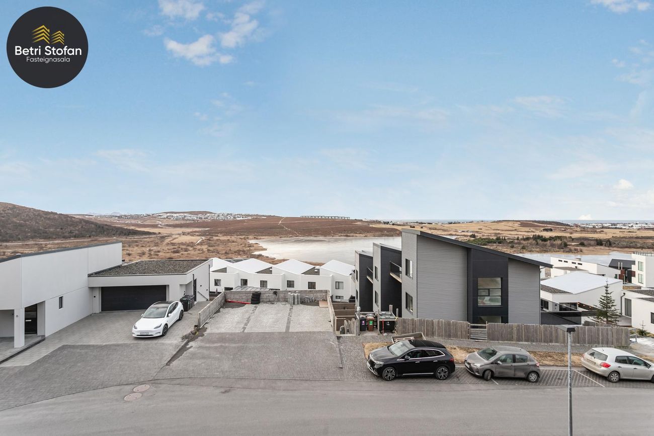 Hraungata 5 - 0302, 210 Garðabær