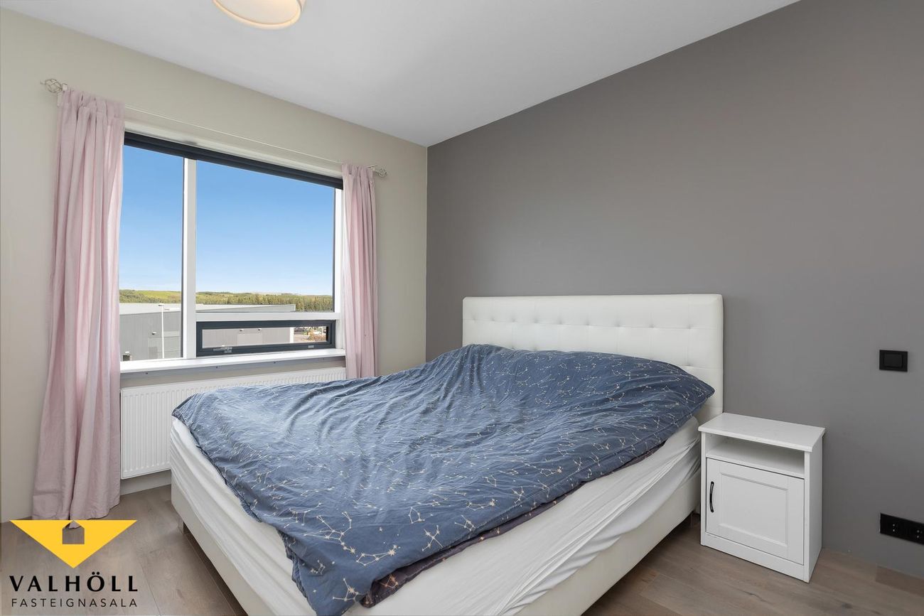 Helluvað 15 - 0301, 110 Reykjavík