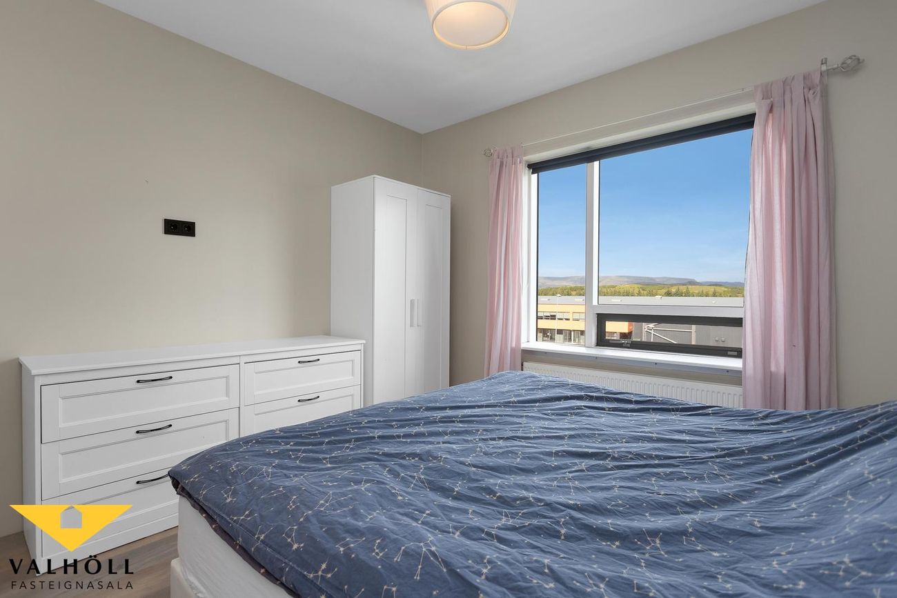 Helluvað 15 - 0301, 110 Reykjavík