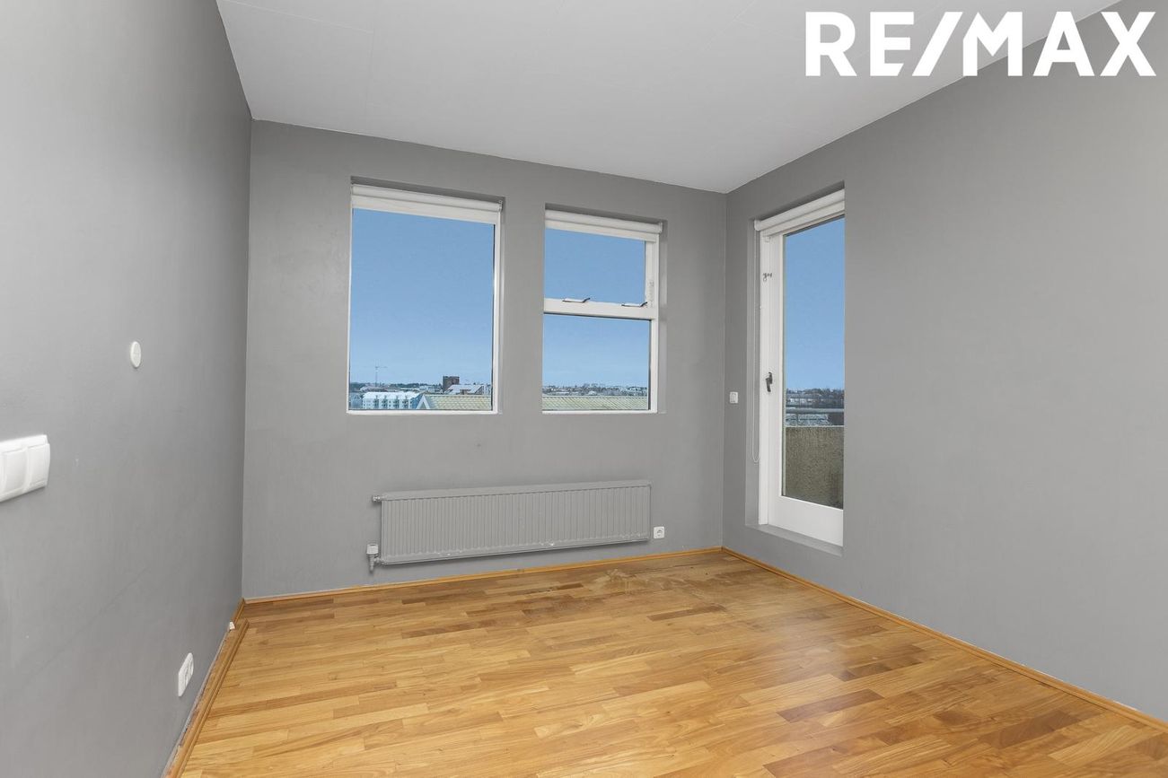 Dverghamrar 24, 112 Reykjavík