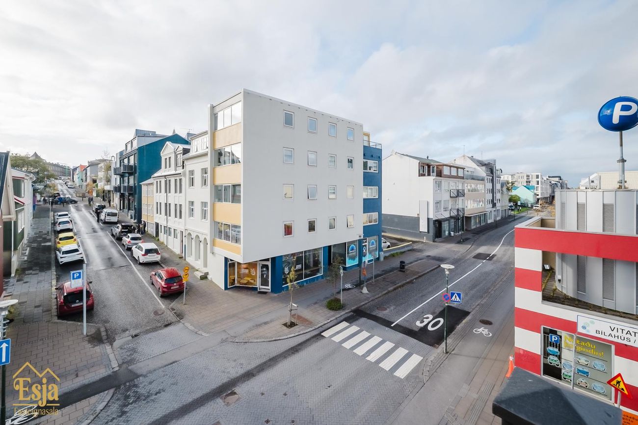 Hverfisgata 83, 101 Reykjavík