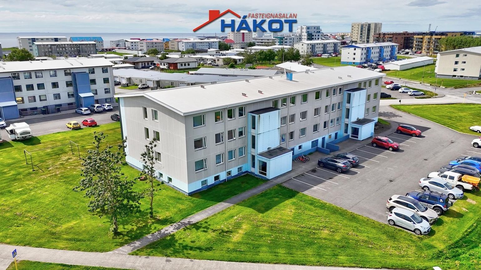 Vallarbraut 1, 300 Akranes