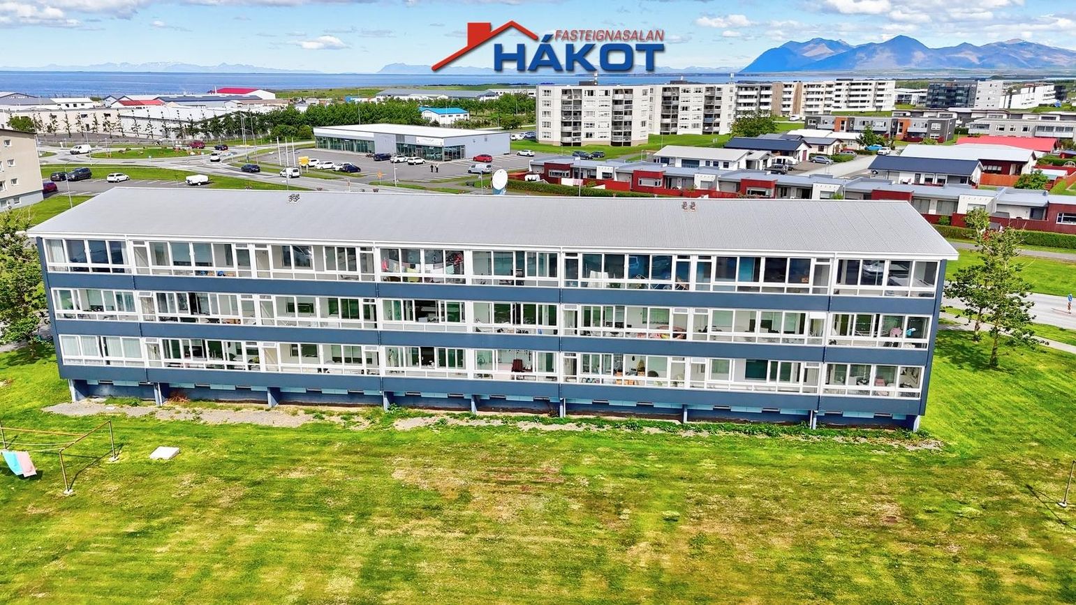 Vallarbraut 1, 300 Akranes