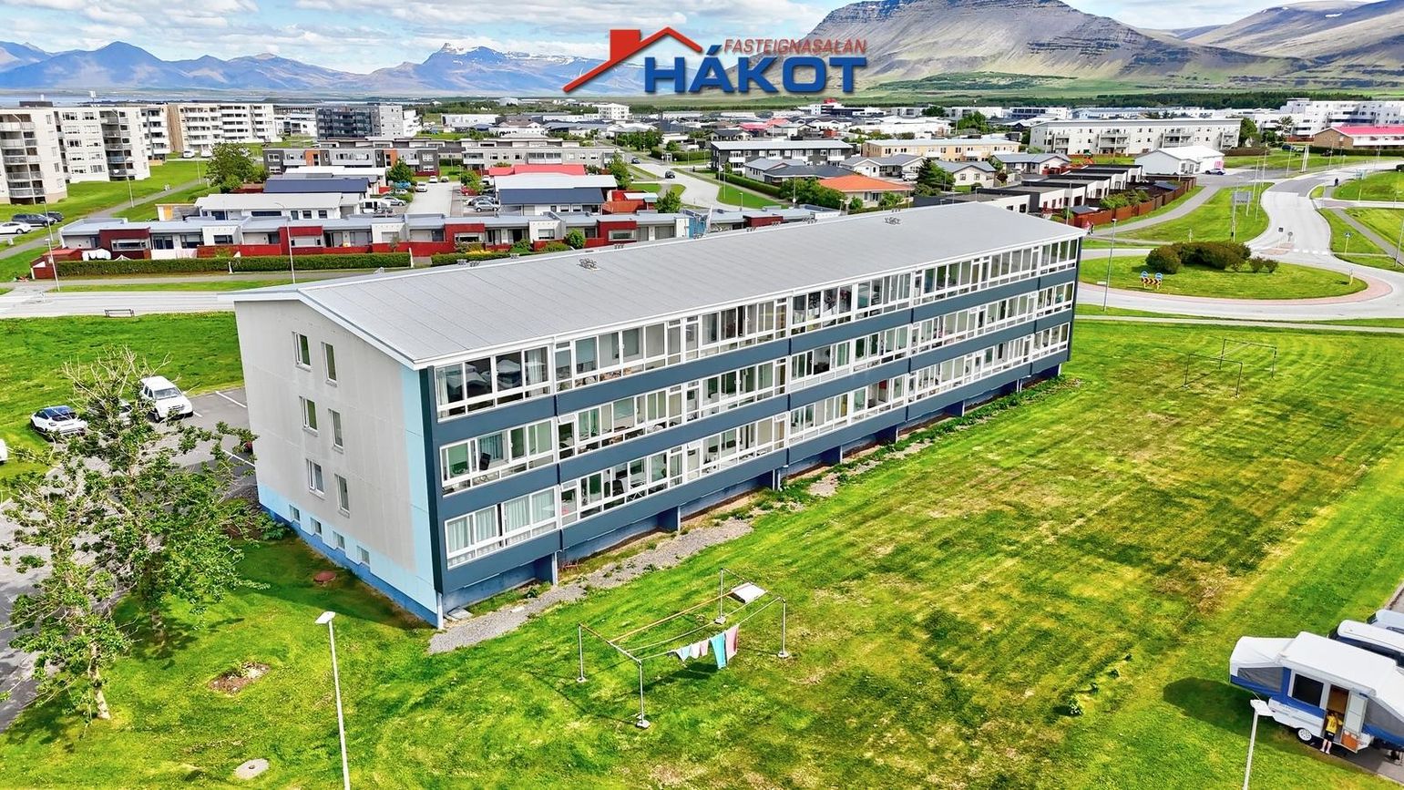 Vallarbraut 1, 300 Akranes