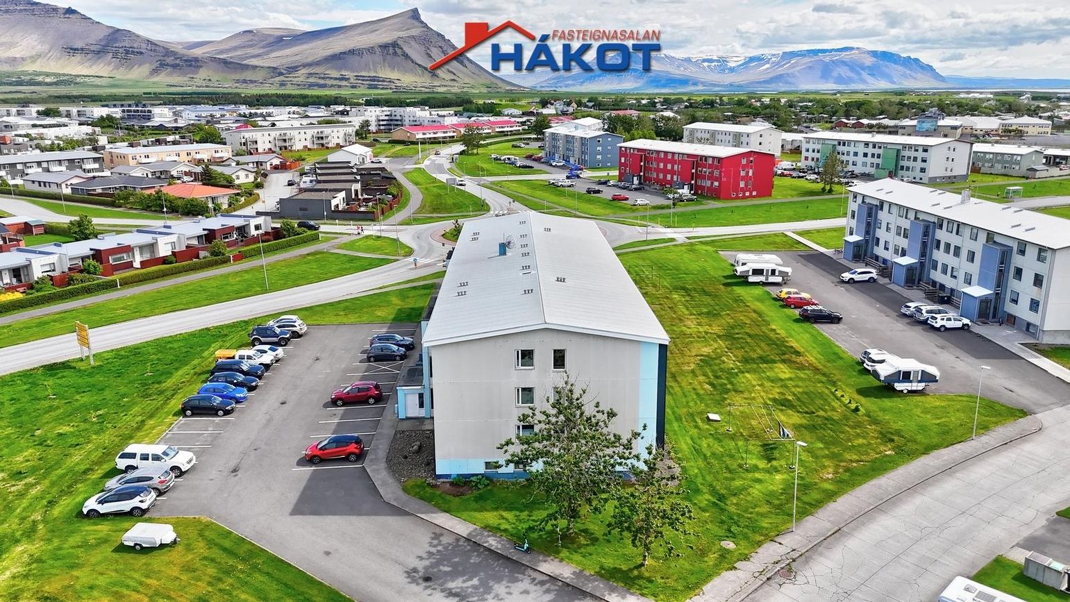 Vallarbraut 1, 300 Akranes