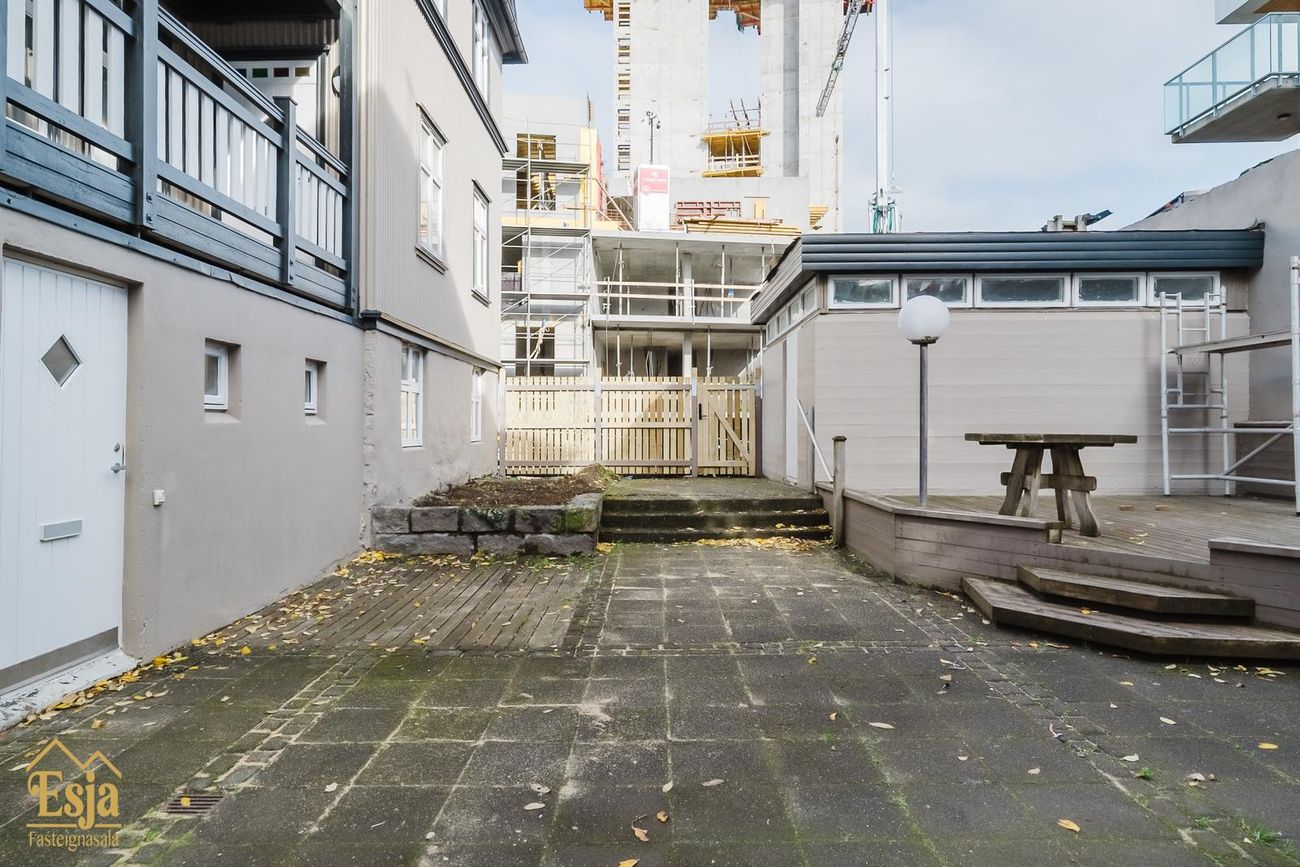 Hverfisgata 83, 101 Reykjavík