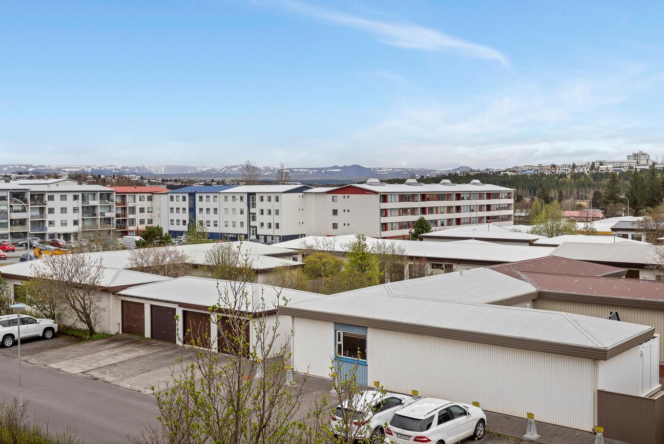 Hraunbær 103, 110 Reykjavík