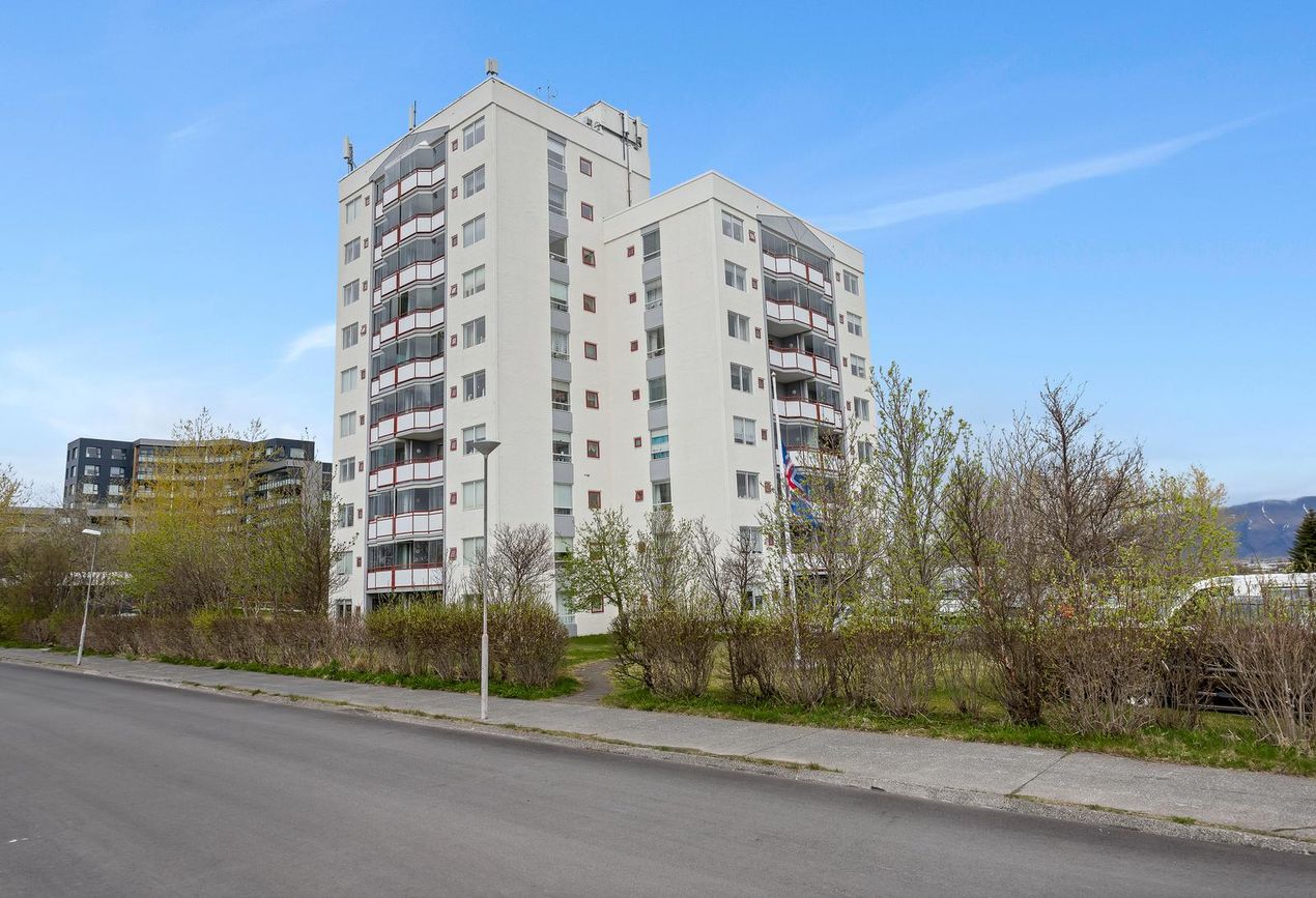 Hraunbær 103, 110 Reykjavík