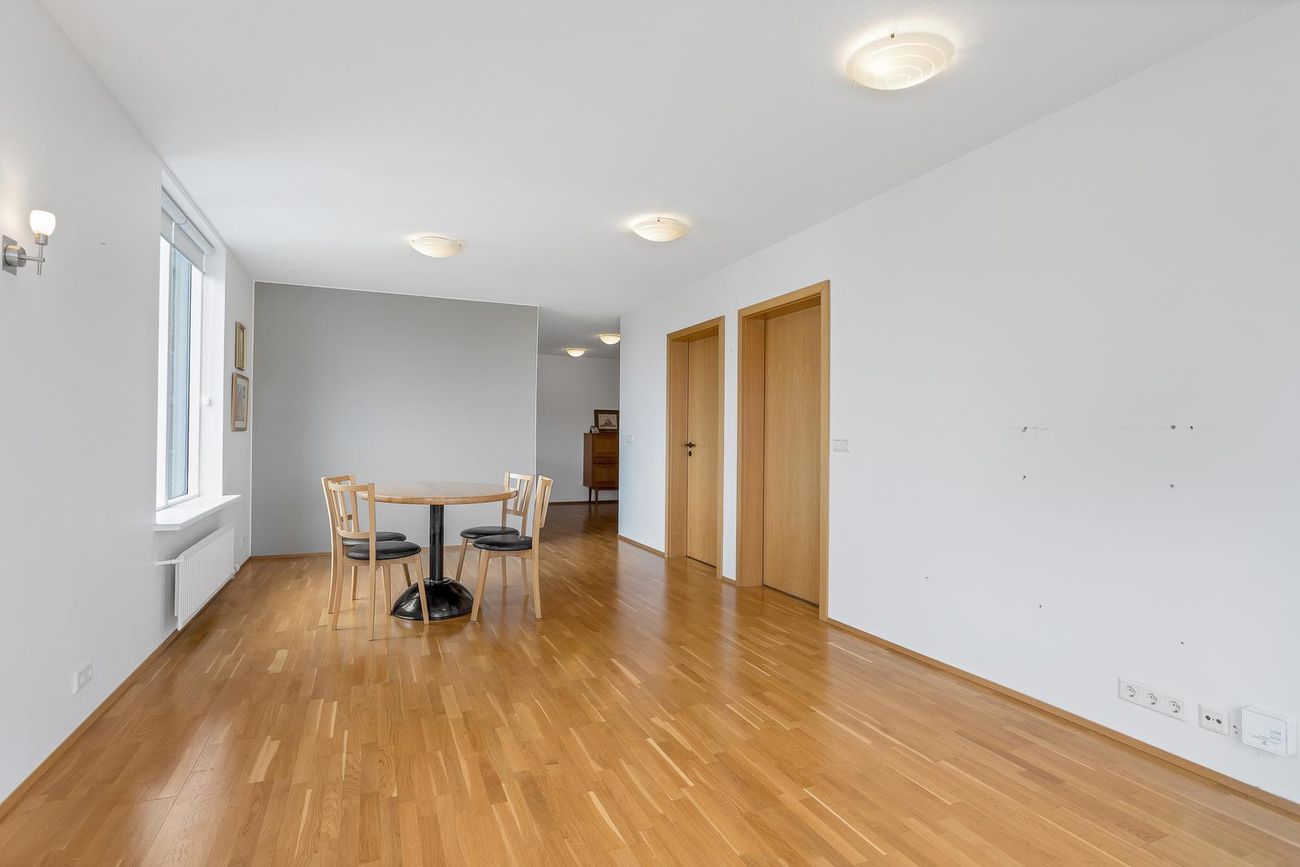 Hraunbær 103, 110 Reykjavík