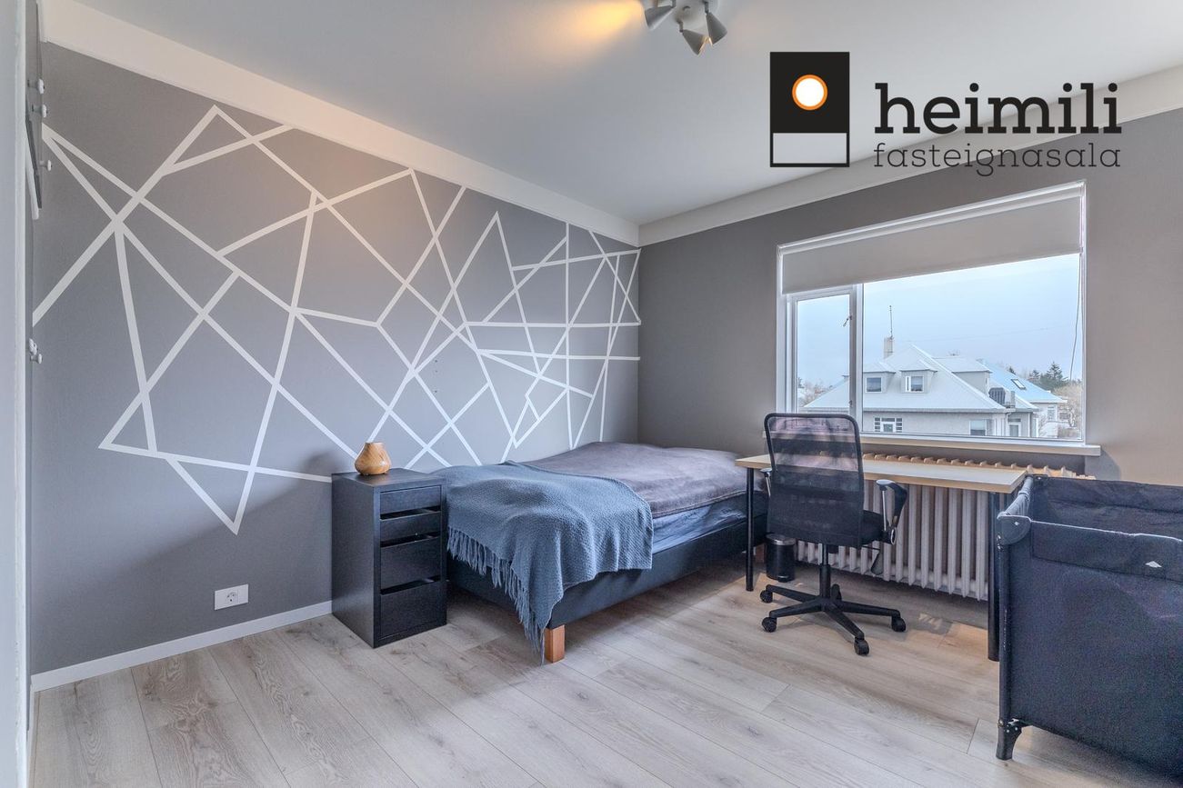 Eskihlíð 22, 105 Reykjavík