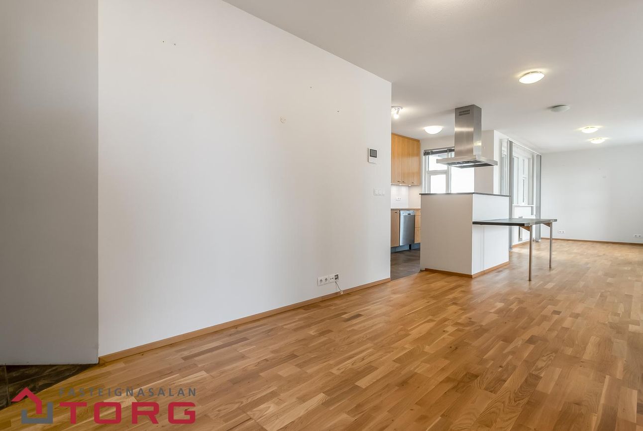 Strikið 10, 210 Garðabær