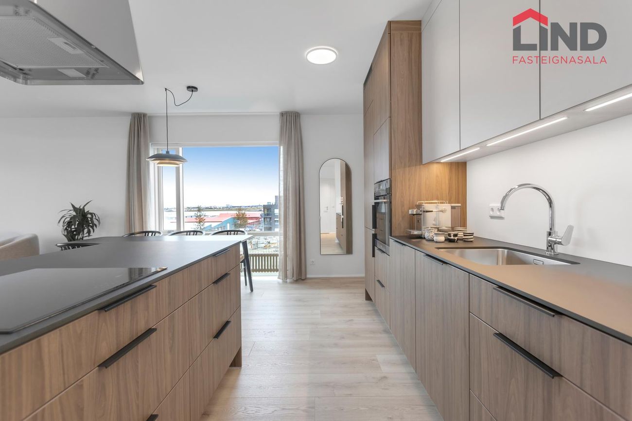 Hafnarbraut 8, 200 Kópavogur