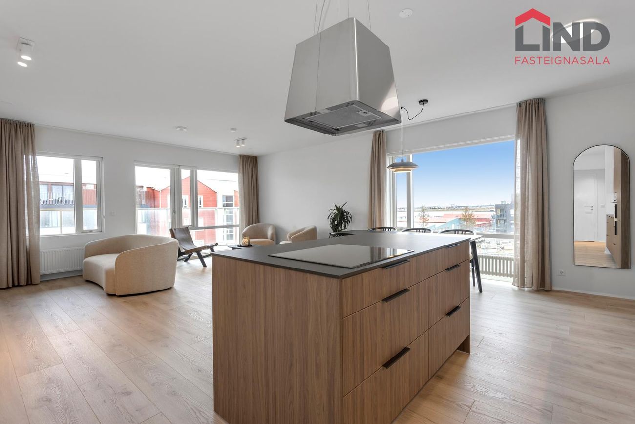 Hafnarbraut 8, 200 Kópavogur