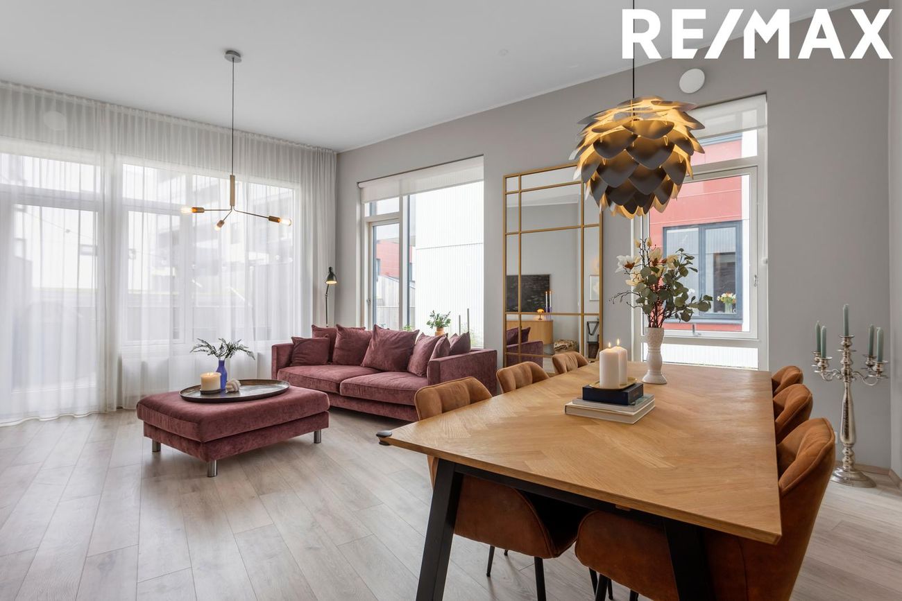 Dugguvogur 8, 104 Reykjavík