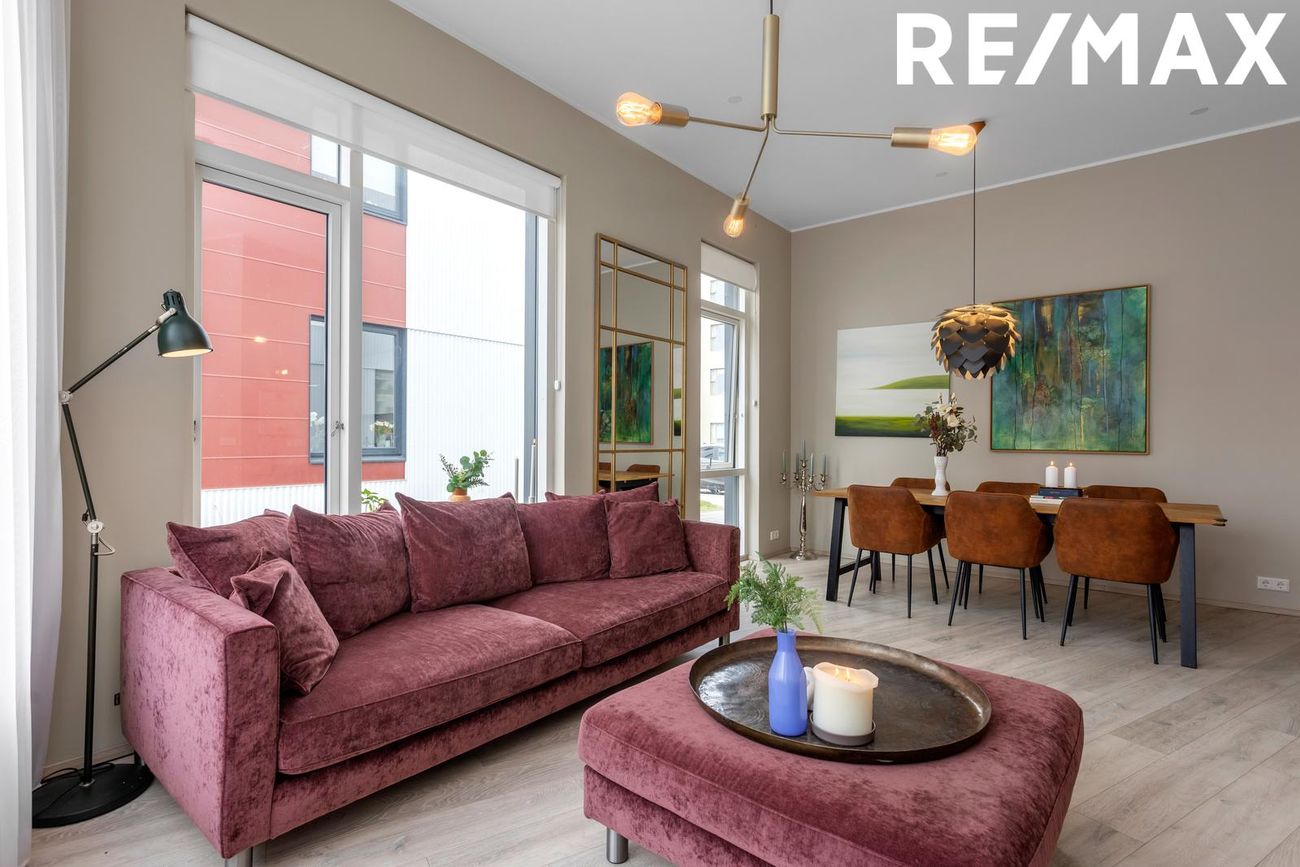 Dugguvogur 8, 104 Reykjavík