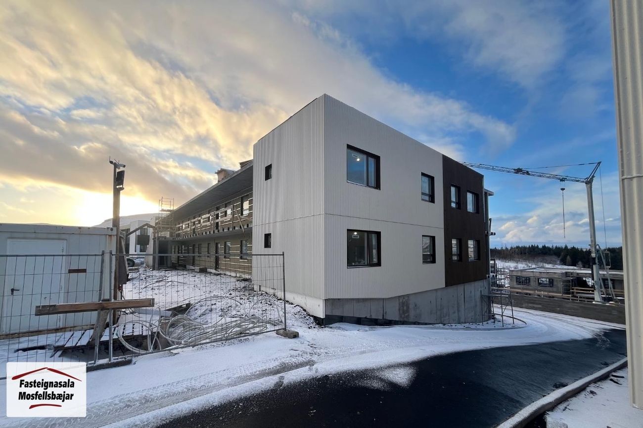 Úugata 8, 270 Mosfellsbær